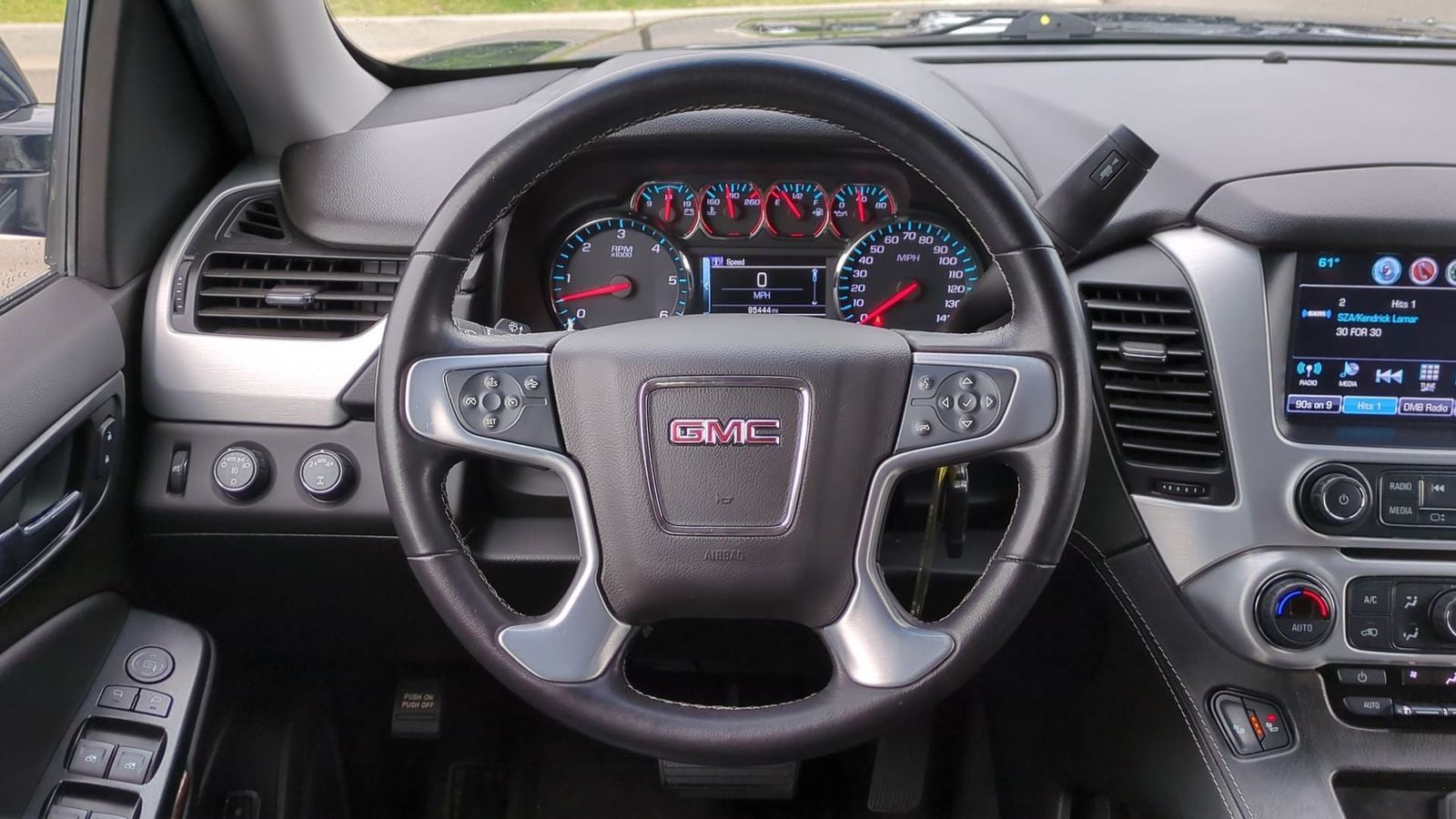 Thumbnail: 2019 GMC Yukon - 25