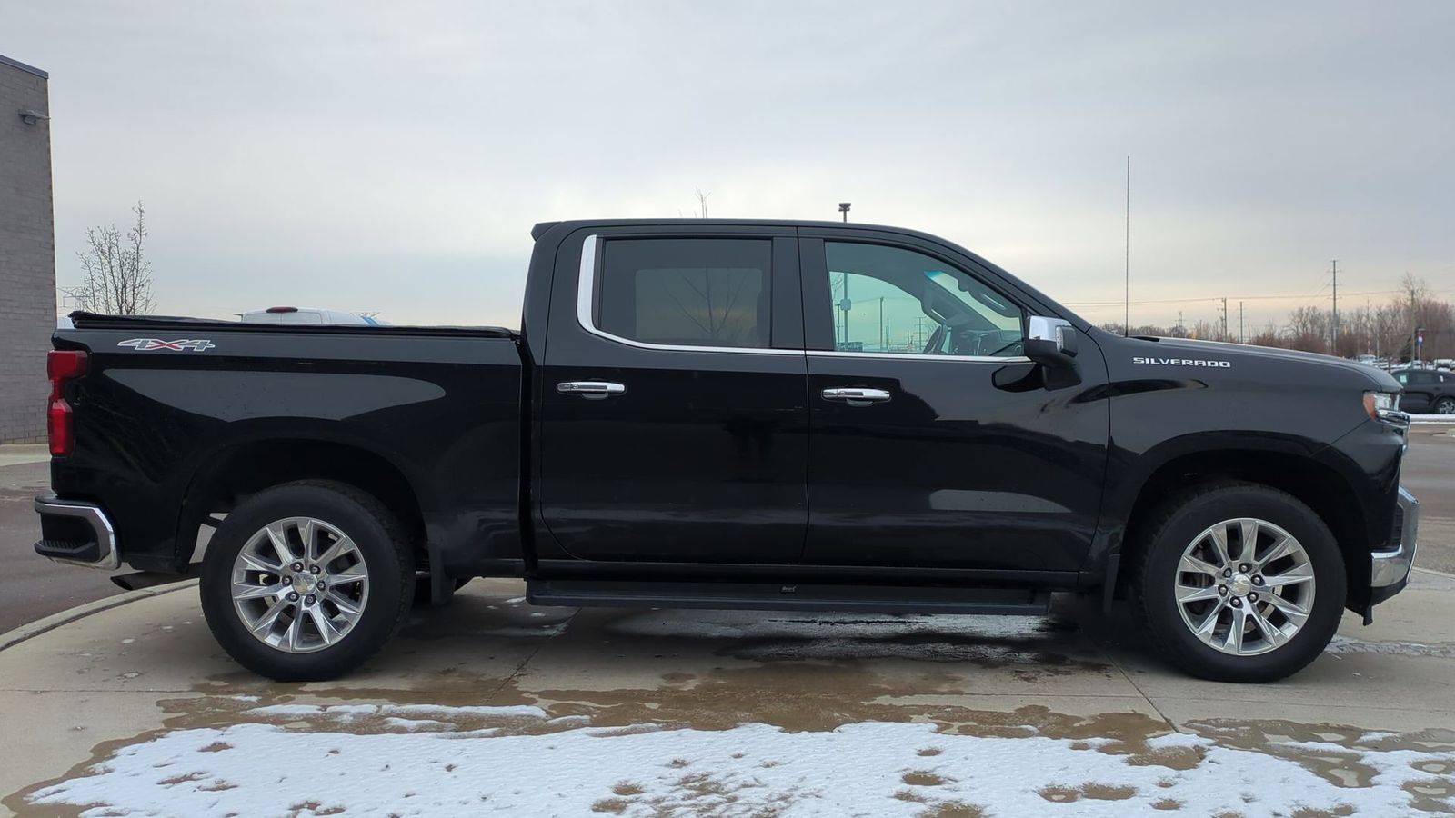 Thumbnail: 2019 Chevrolet Silverado 1500 - 8