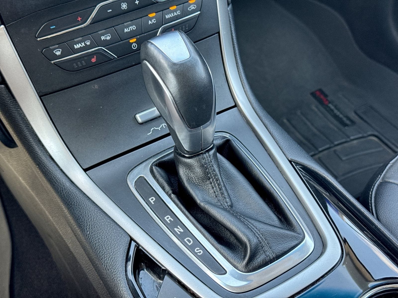 Thumbnail: 2015 Ford Edge - 36