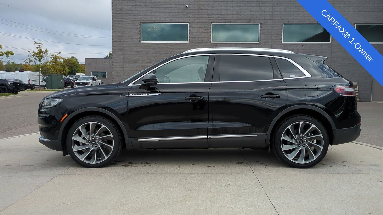 Thumbnail: 2023 Lincoln Nautilus - 2