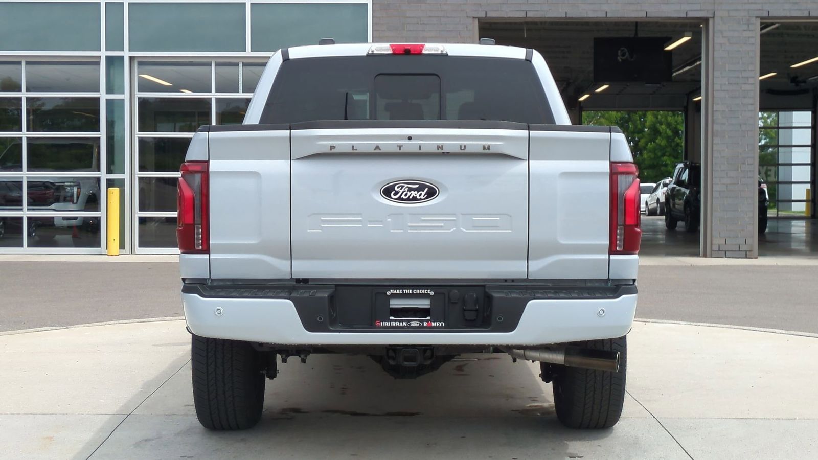 2025 Ford F-150 Platinum photo 4