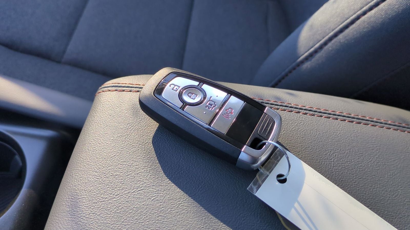 Thumbnail: 2025 Ford Explorer - 36