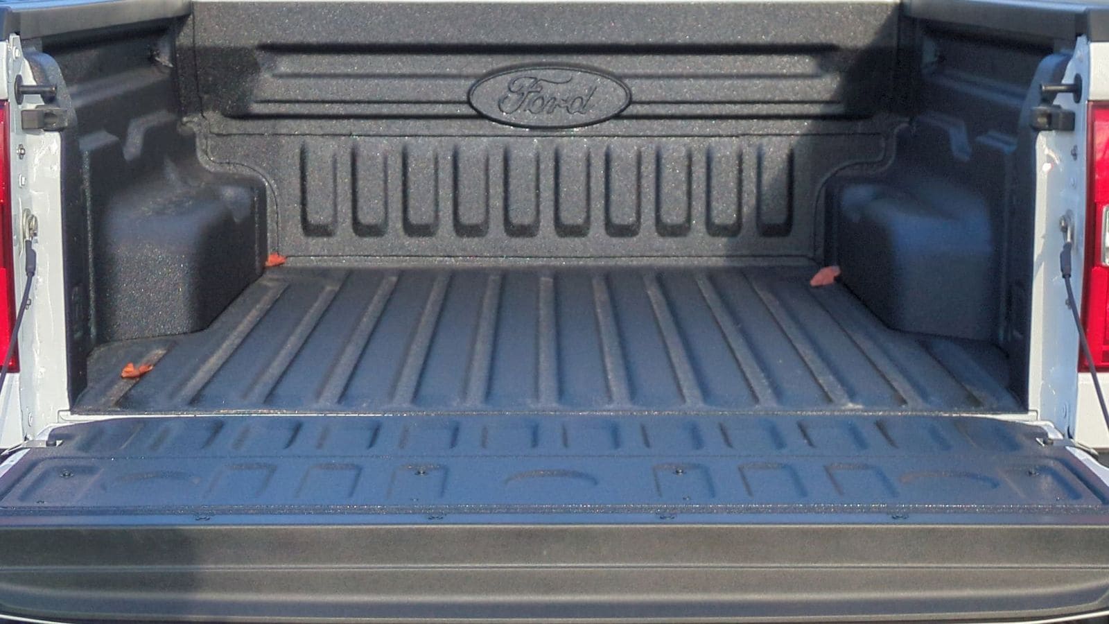 Thumbnail: 2025 Ford Maverick - 33