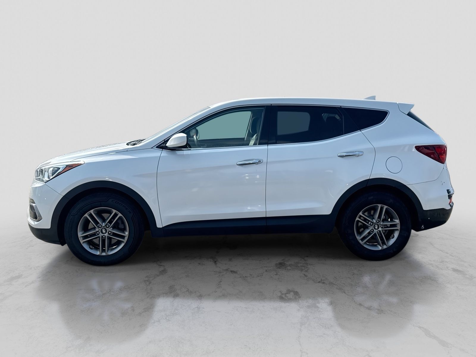 Used 2017 Hyundai Santa Fe Sport with VIN 5NMZTDLB6HH015858 for sale in Washington, MI