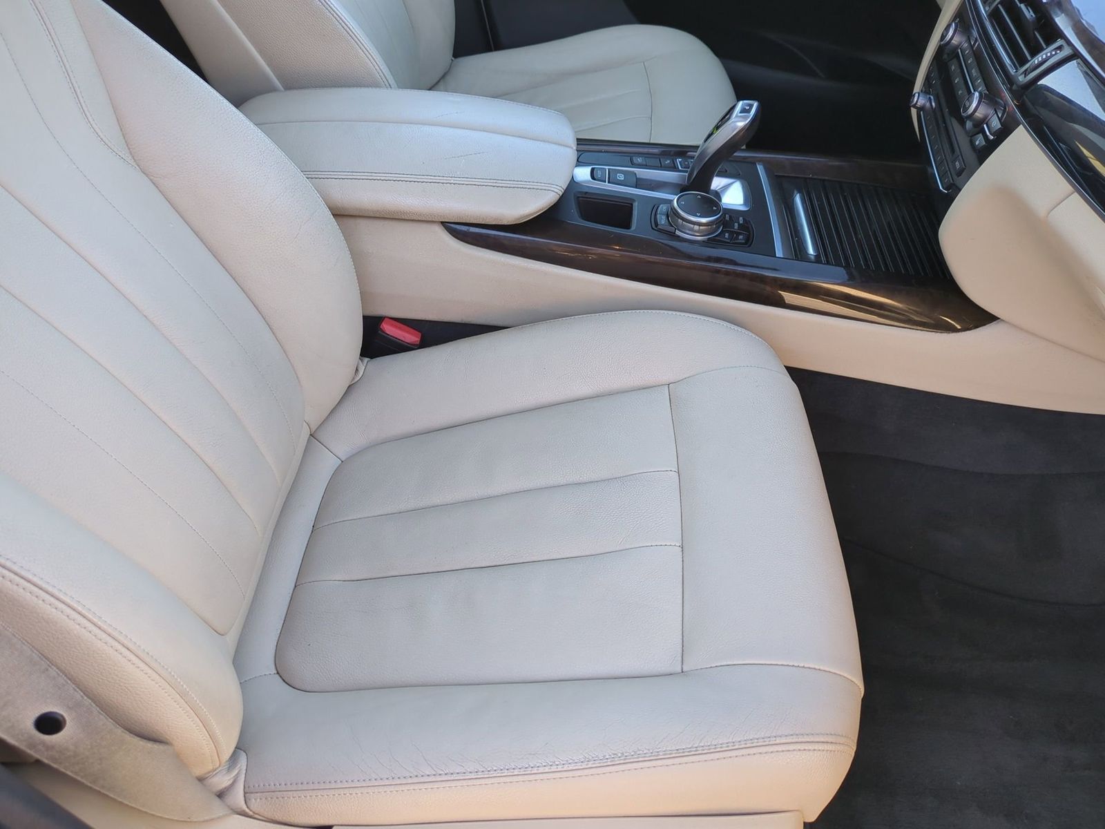 Thumbnail: 2016 BMW X5 - 24