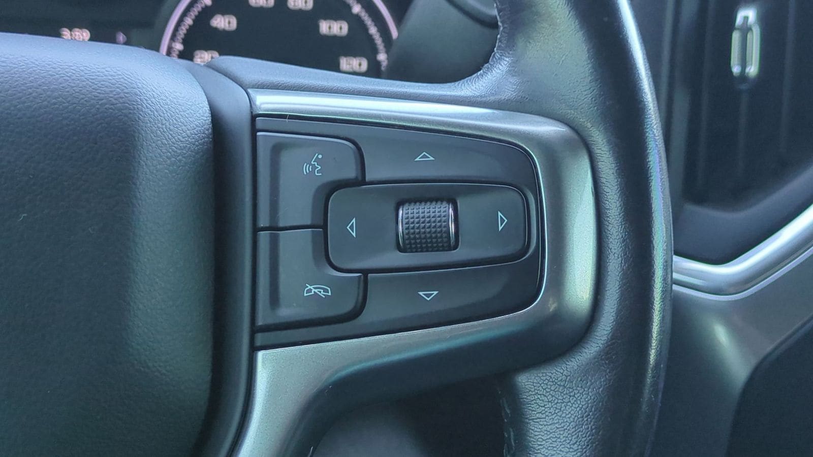 Thumbnail: 2020 Chevrolet Silverado 1500 - 28