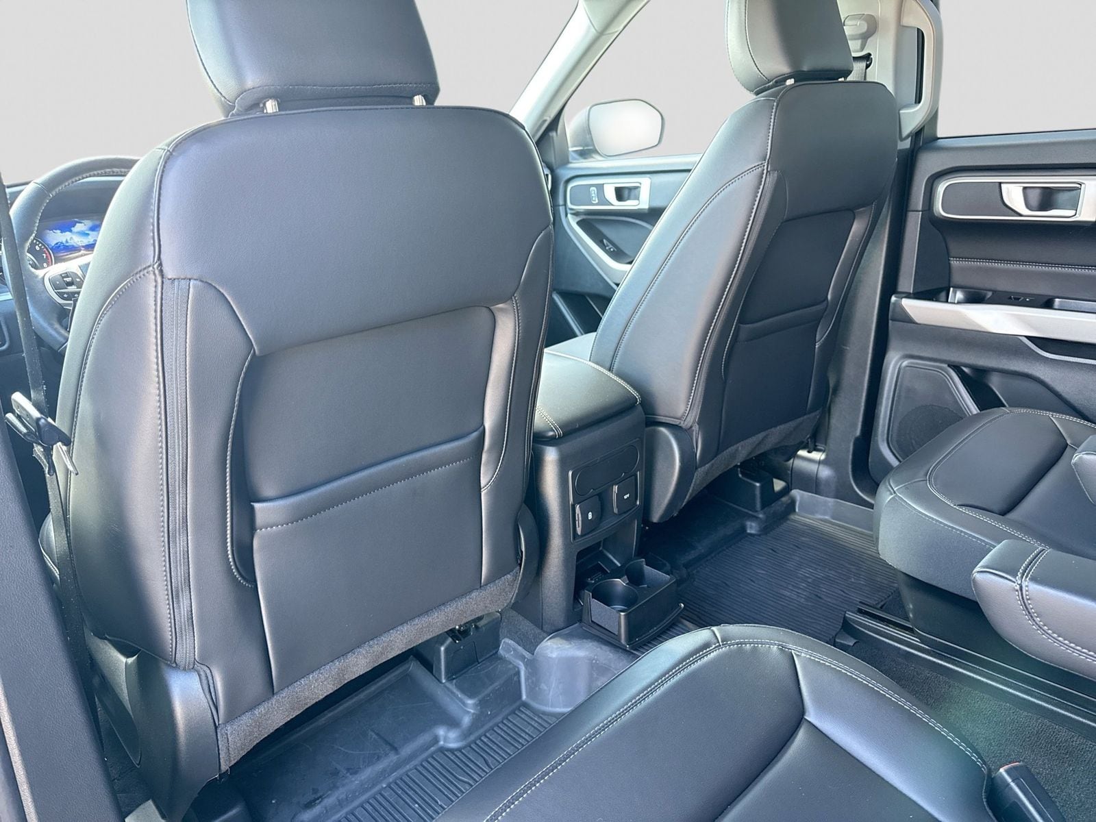 Thumbnail: 2023 Ford Explorer - 18