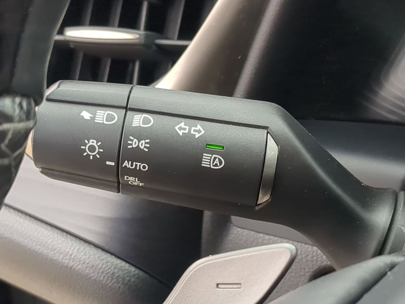 Thumbnail: 2021 Lexus ES - 31