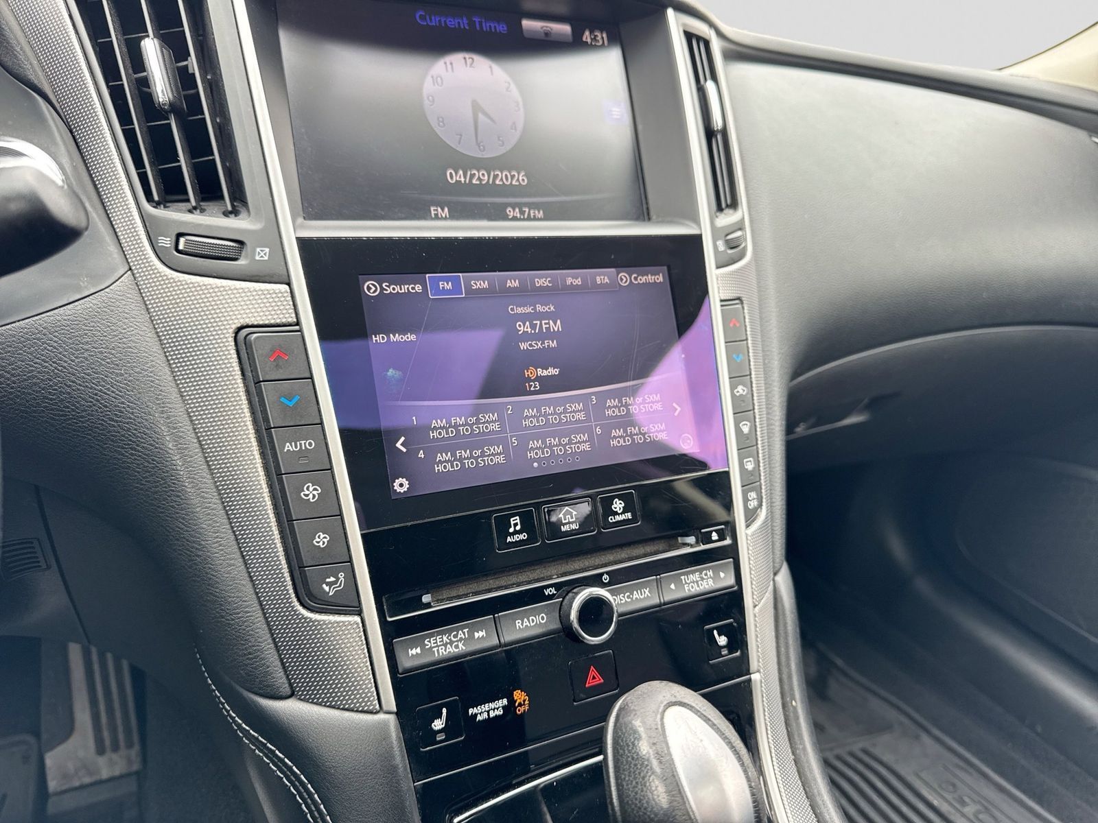 Thumbnail: 2015 INFINITI Q50 - 29