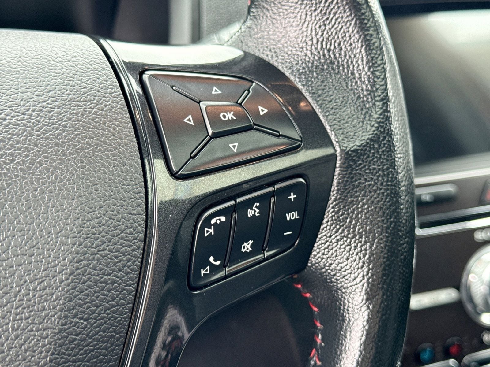 Thumbnail: 2018 Ford Explorer - 26