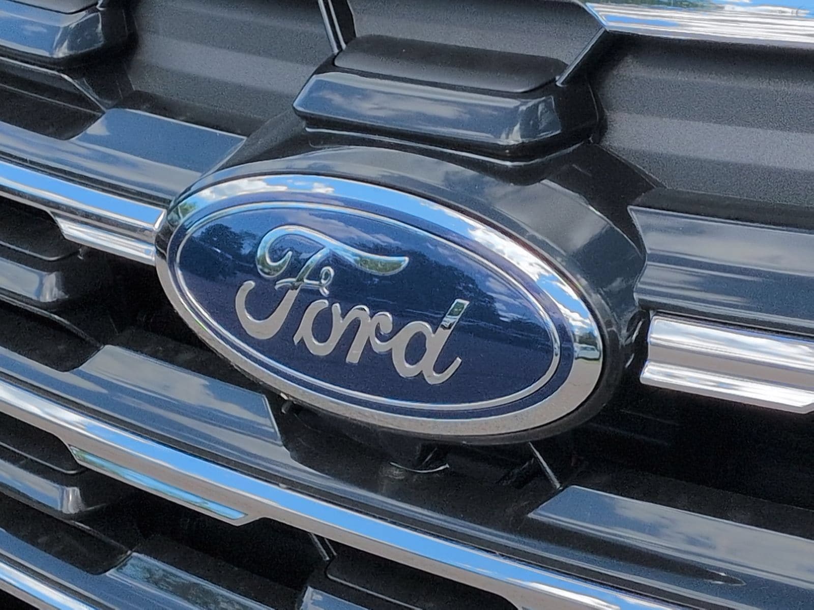 Thumbnail: 2026 Ford Explorer - 13