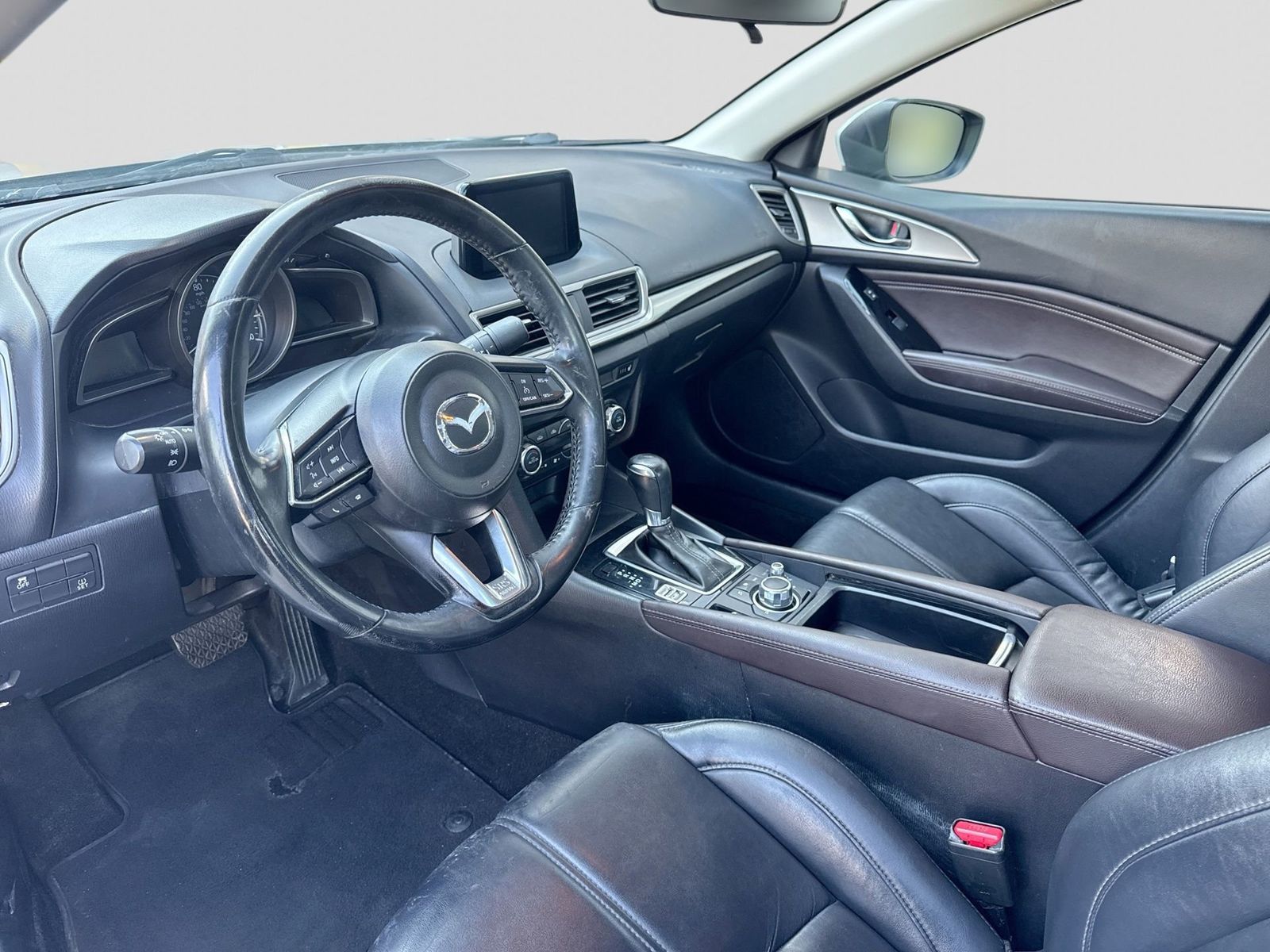 Thumbnail: 2018 Mazda Mazda3 - 2