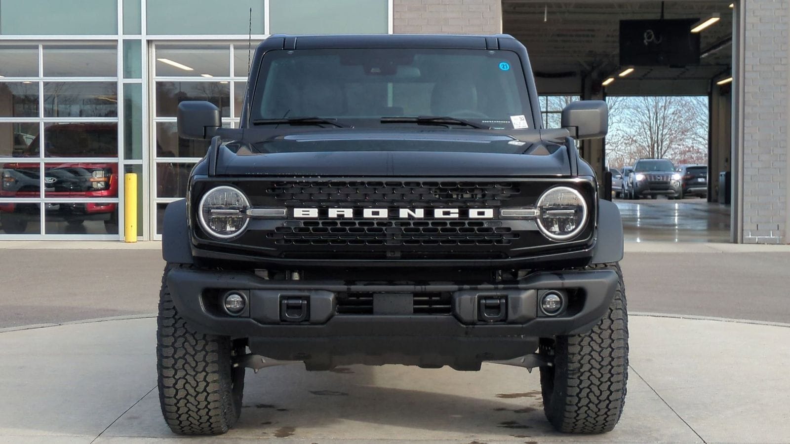 Thumbnail: 2025 Ford Bronco - 8