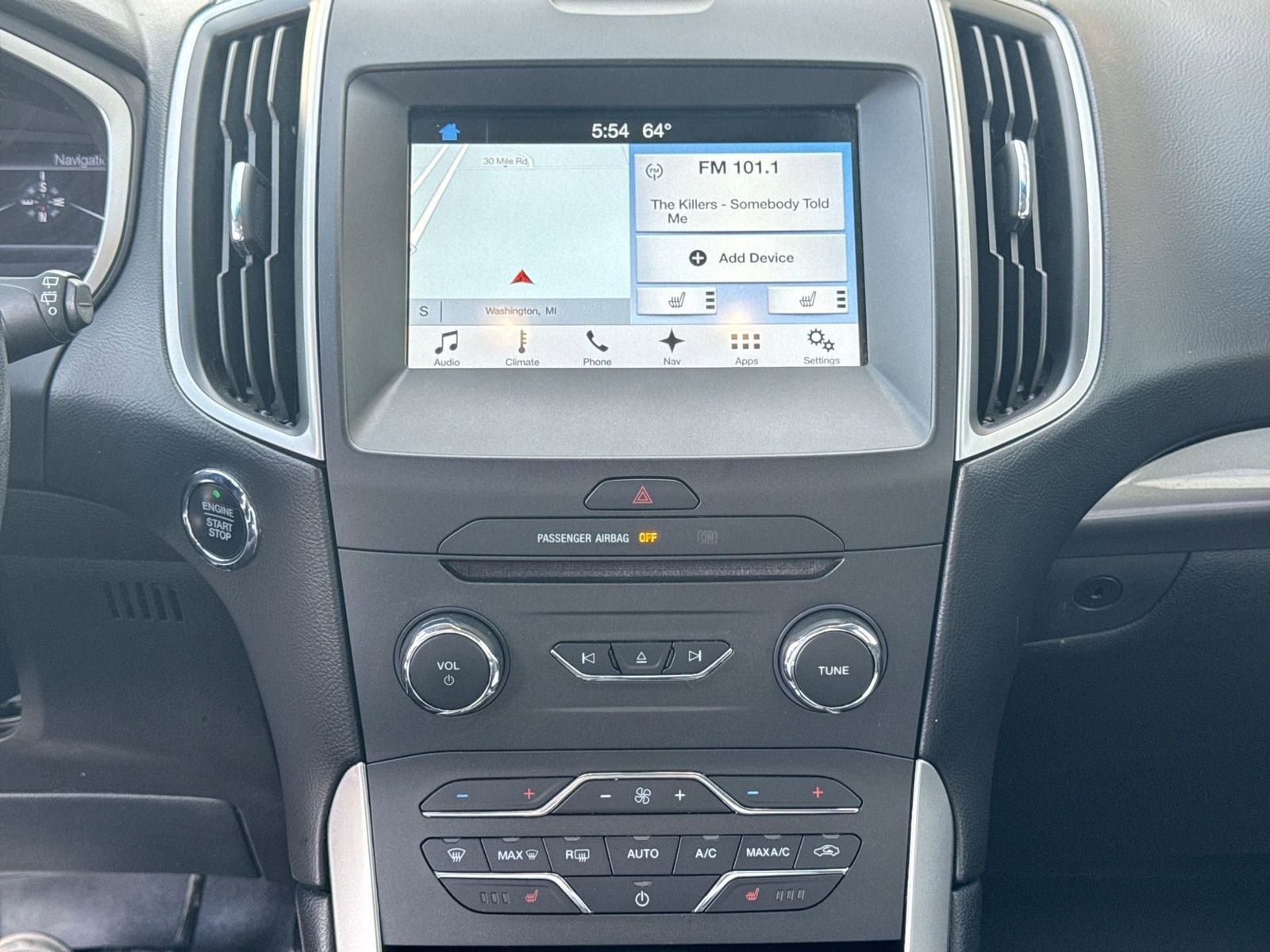 Thumbnail: 2017 Ford Edge - 28