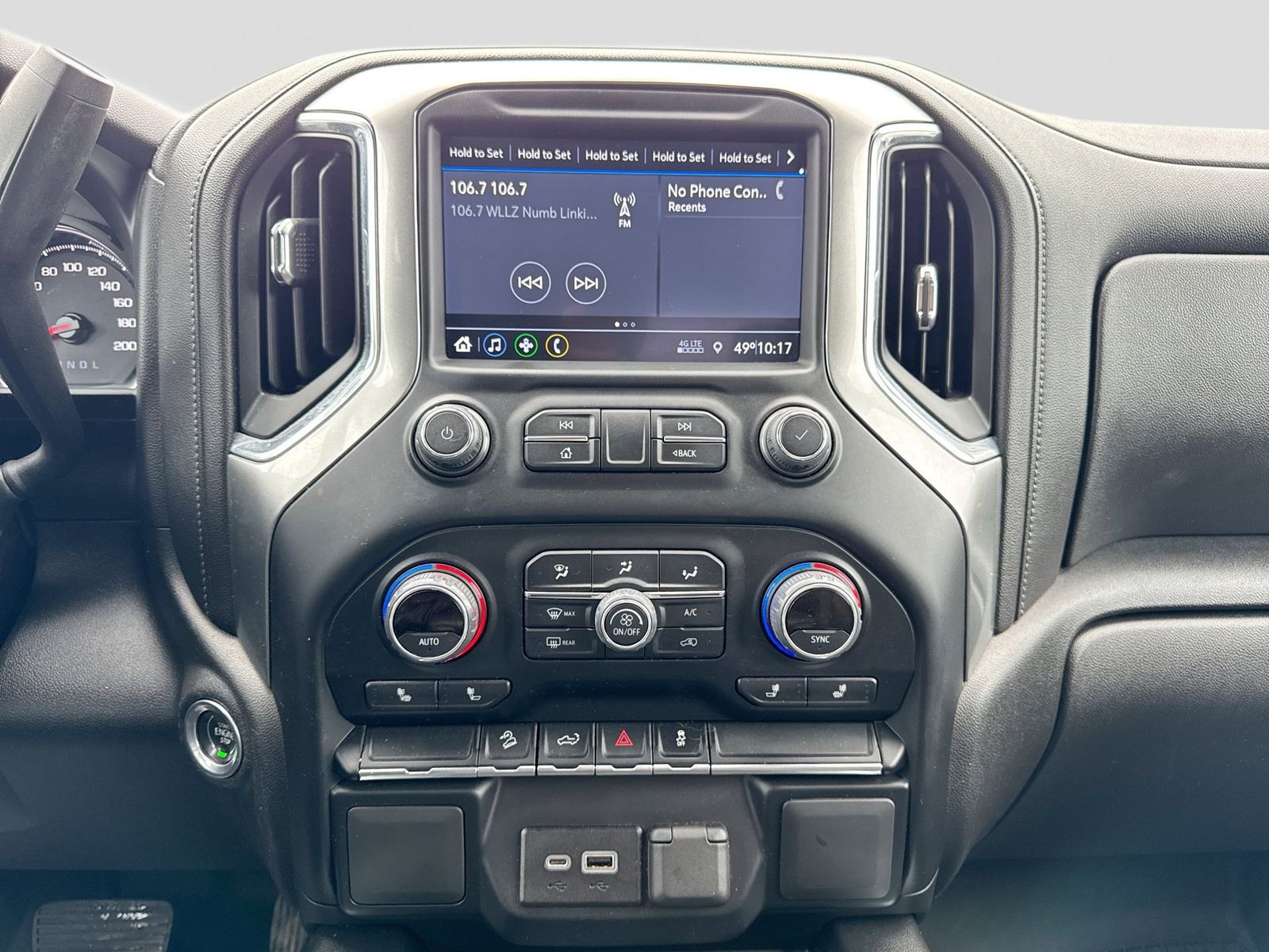 Thumbnail: 2022 Chevrolet Silverado 1500 - 33