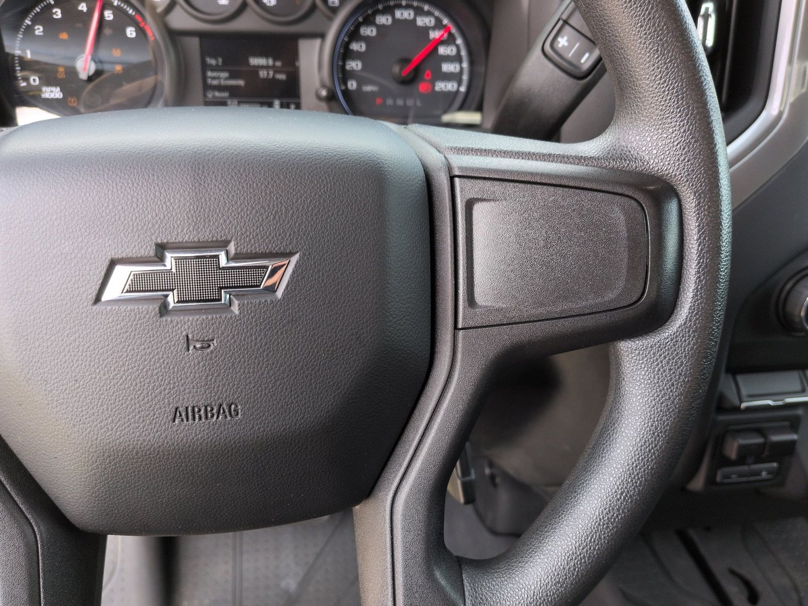Thumbnail: 2019 Chevrolet Silverado 1500 - 25