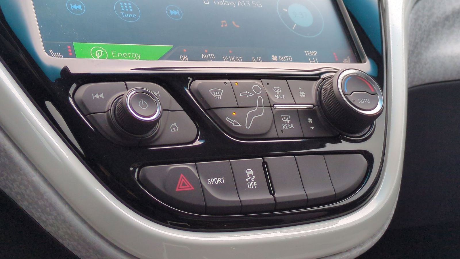 Thumbnail: 2019 Chevrolet Bolt EV - 33