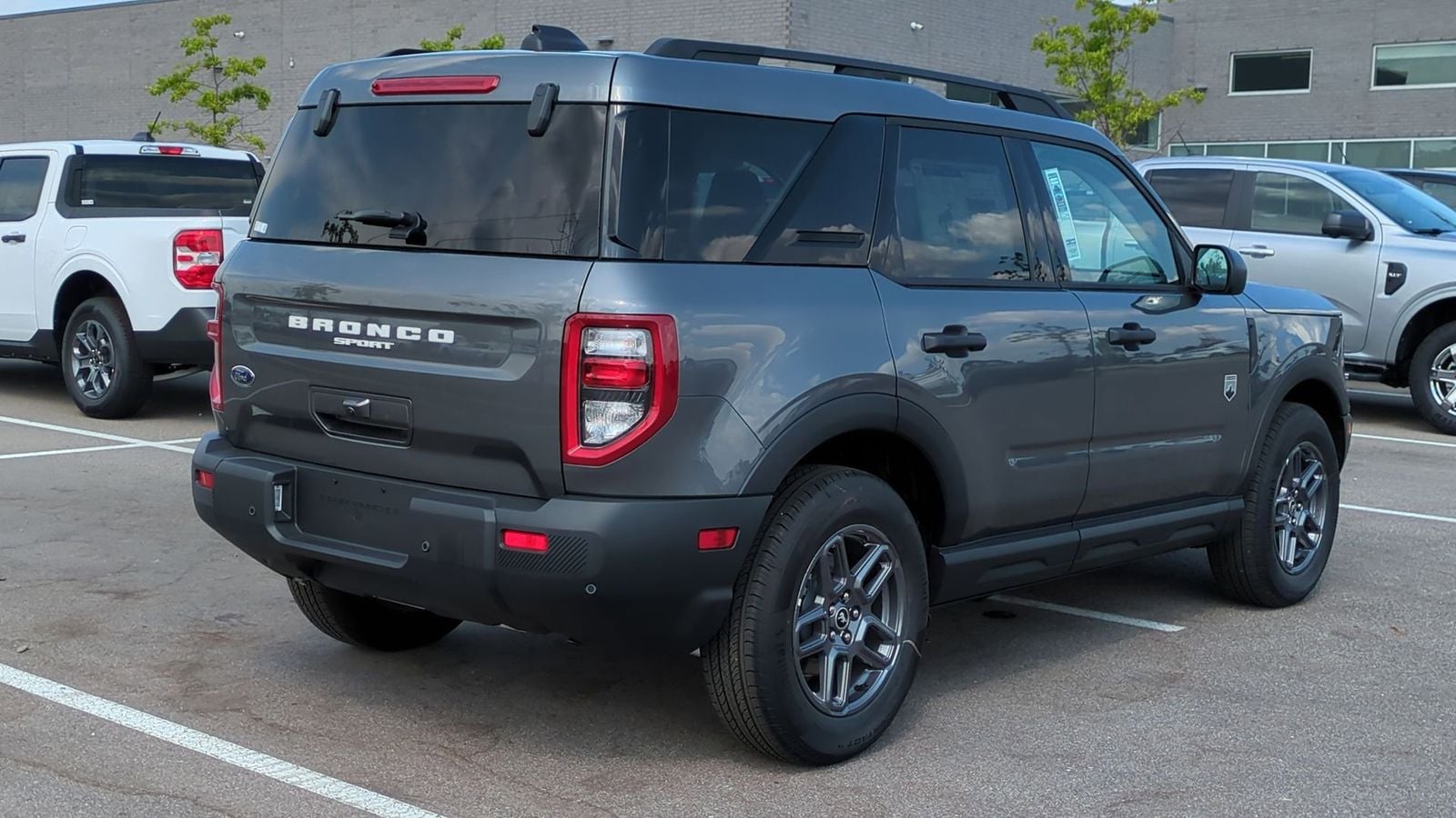 Thumbnail: 2025 Ford Bronco Sport - 10