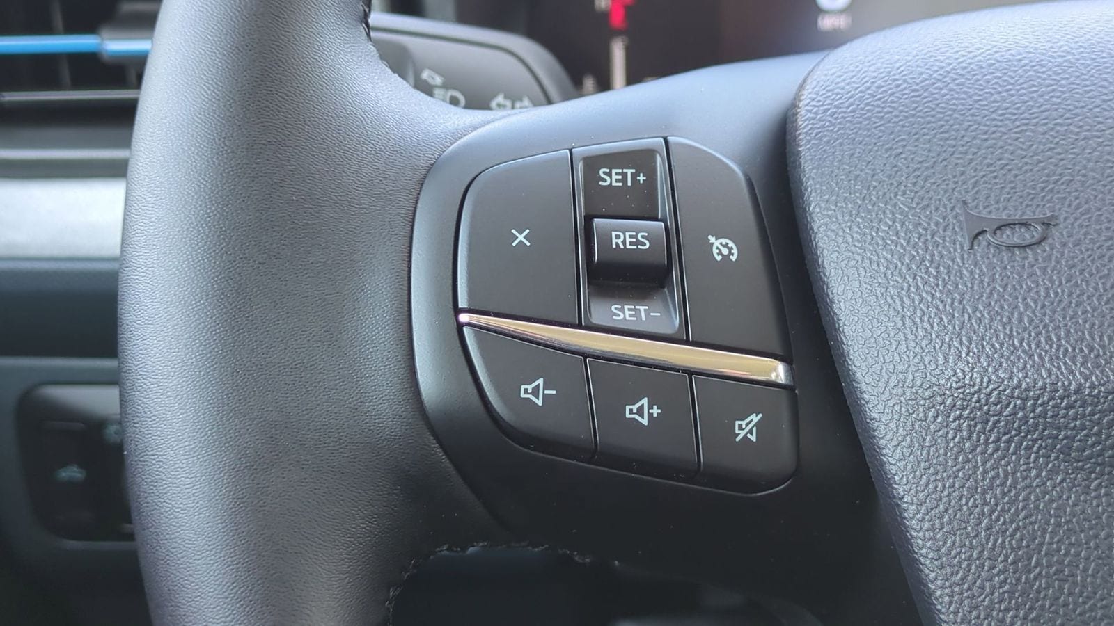 Thumbnail: 2025 Ford Maverick - 22