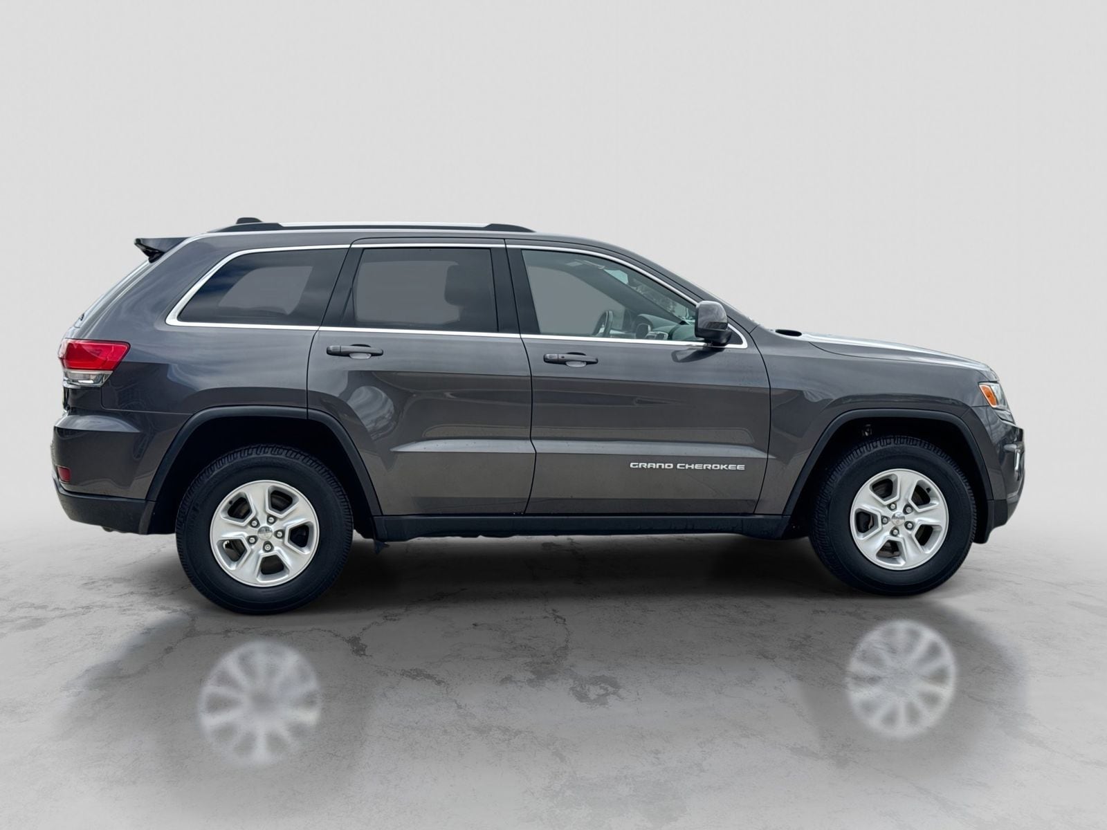 Thumbnail: 2016 Jeep Grand Cherokee - 9