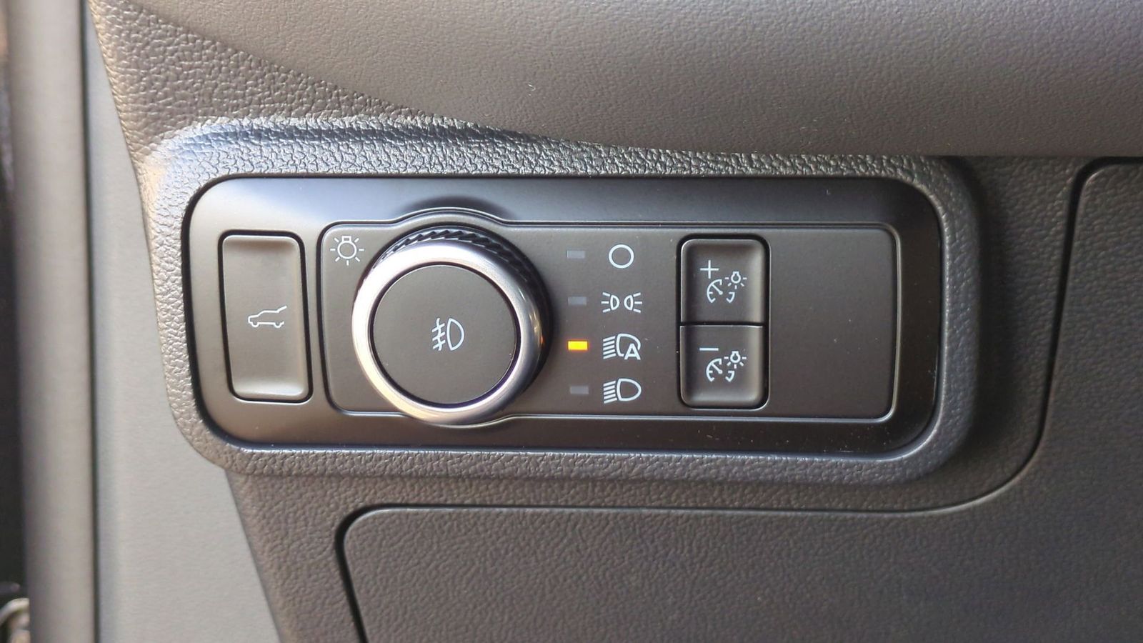 Thumbnail: 2026 Ford Explorer - 15