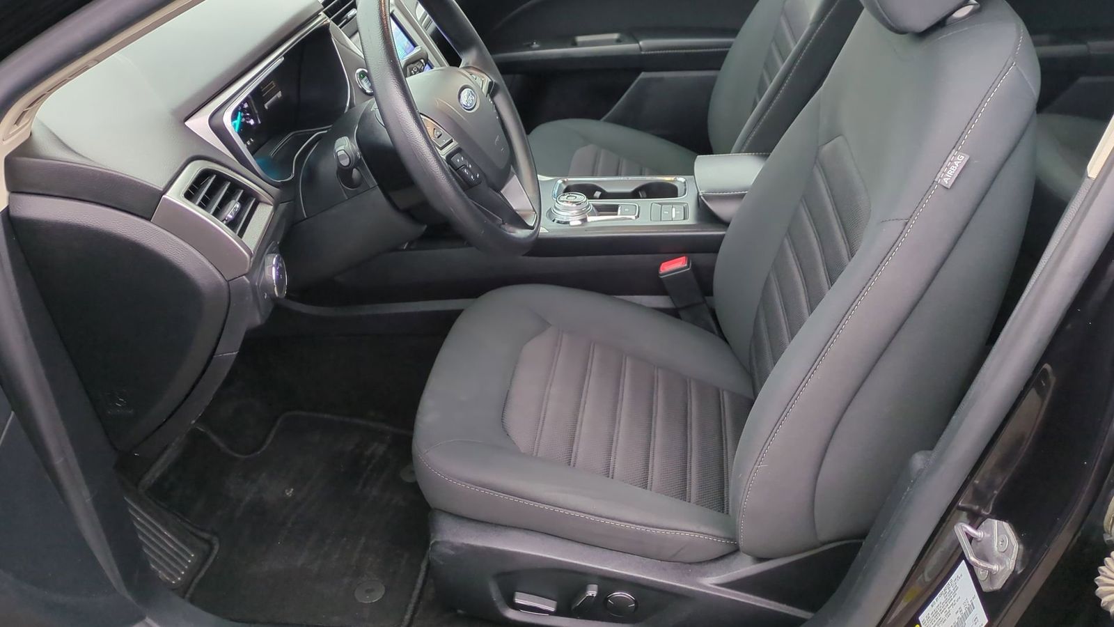 Thumbnail: 2020 Ford Fusion - 15