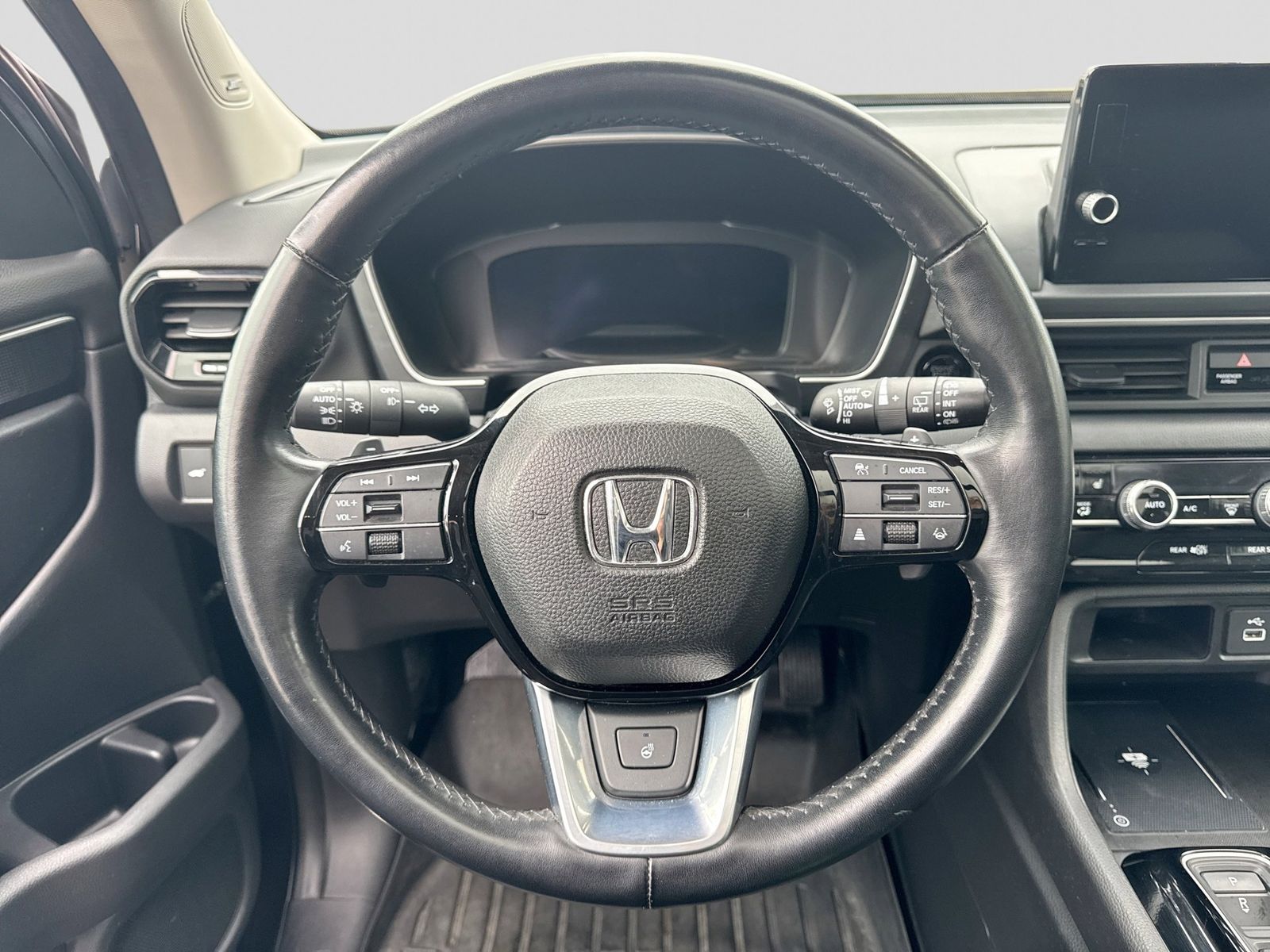 Thumbnail: 2023 Honda Pilot - 25