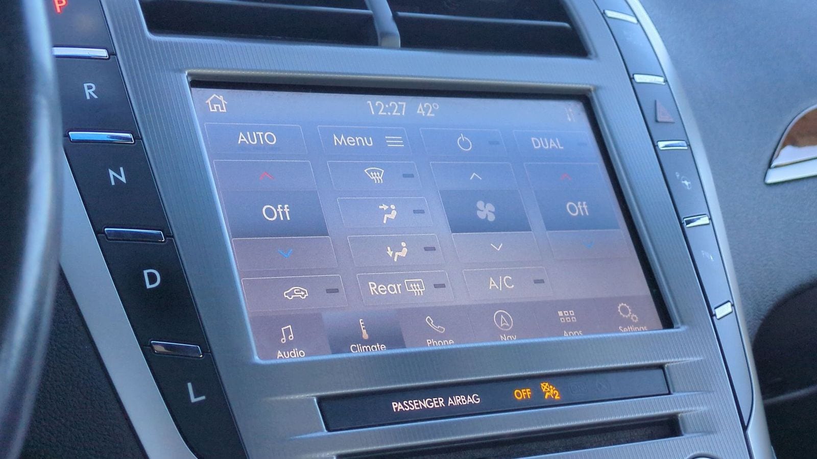 Thumbnail: 2020 Lincoln MKZ - 34