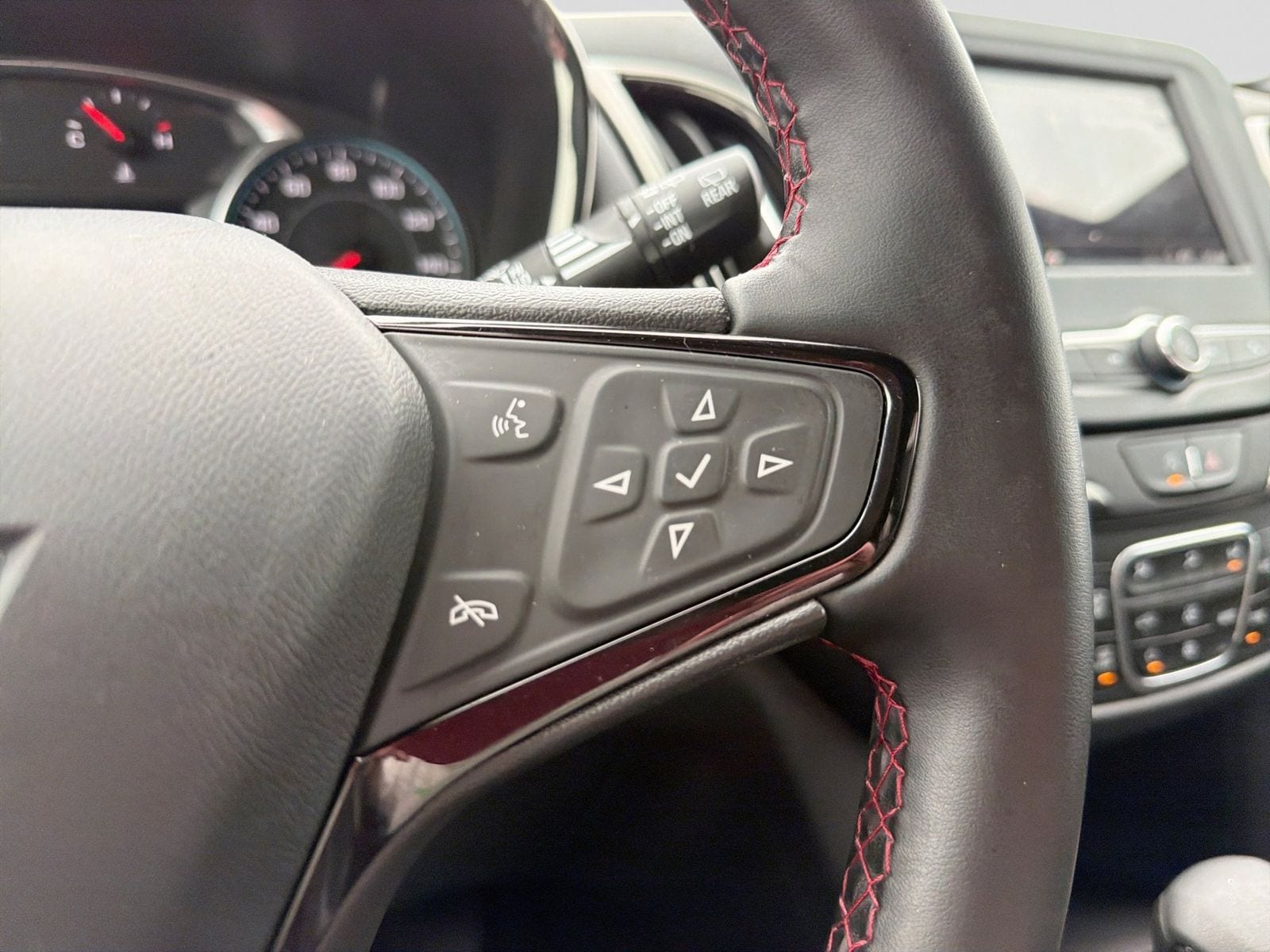 Thumbnail: 2023 Chevrolet Equinox - 27