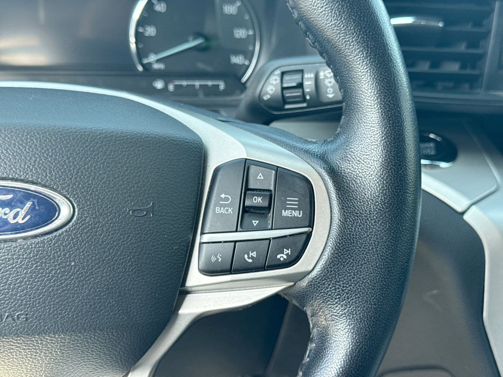Thumbnail: 2022 Ford Explorer - 28