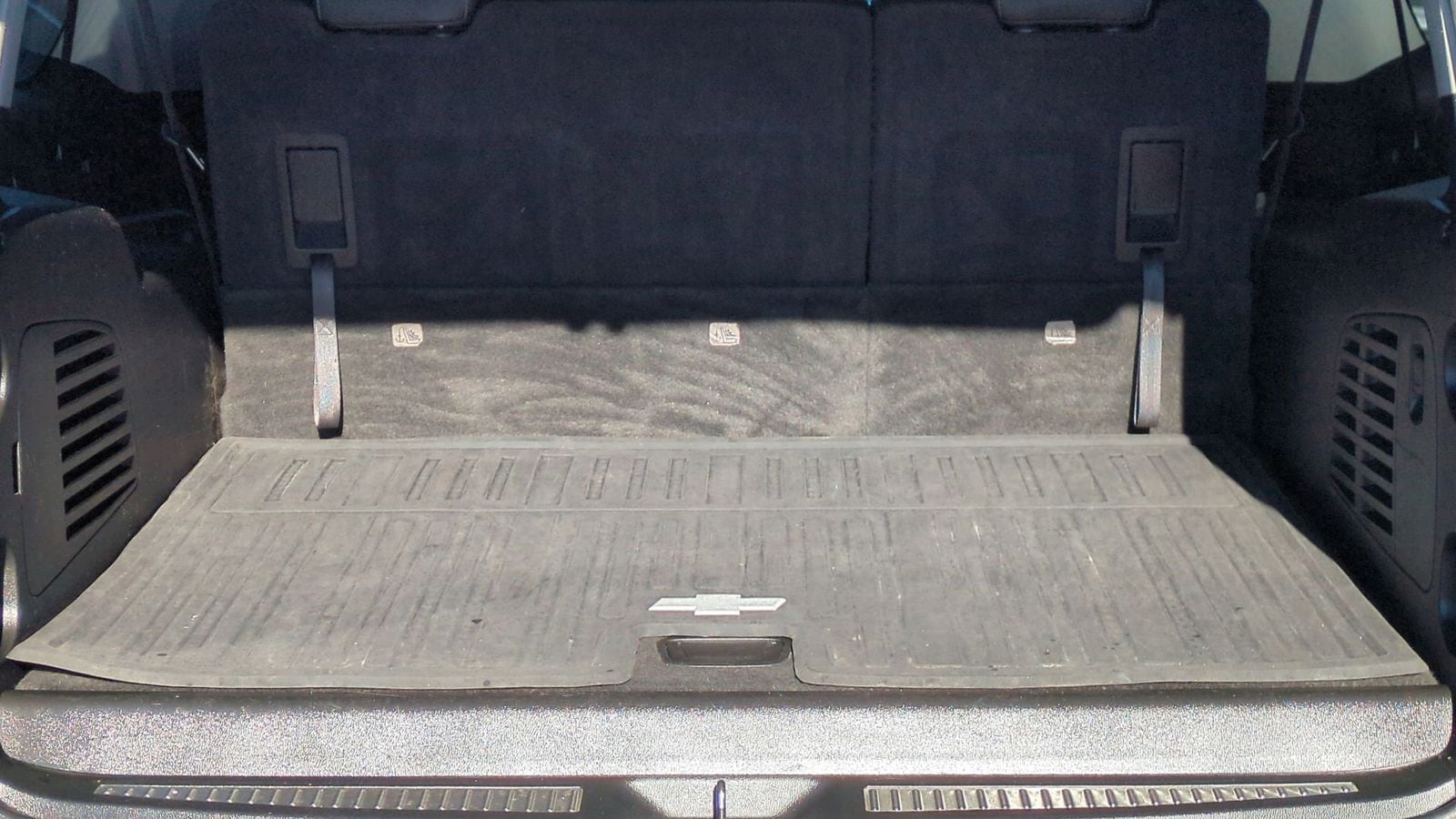 Thumbnail: 2020 Chevrolet Suburban - 40