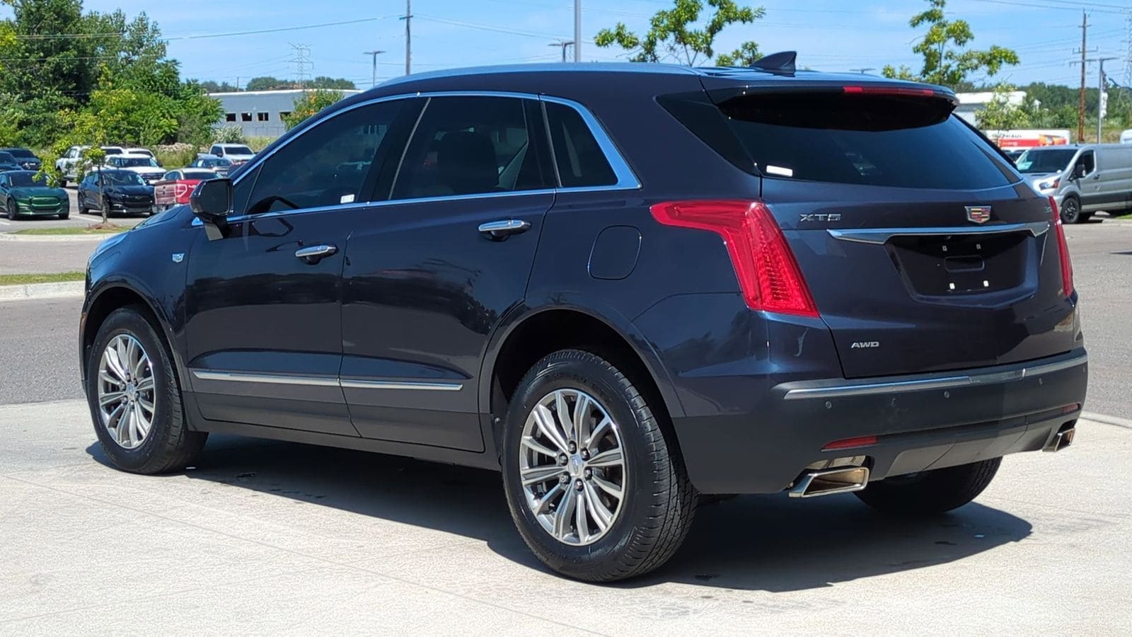 Thumbnail: 2018 Cadillac XT5 - 3