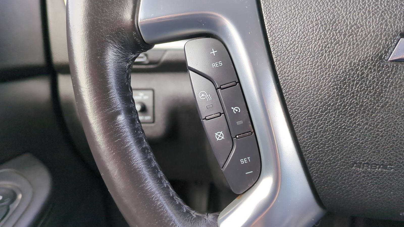 Thumbnail: 2017 Chevrolet Traverse - 25