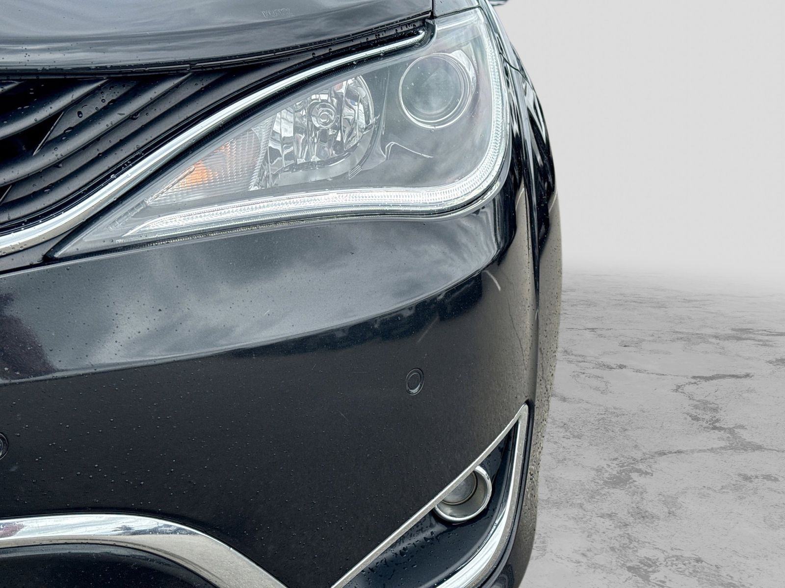 Thumbnail: 2018 Chrysler Pacifica - 13