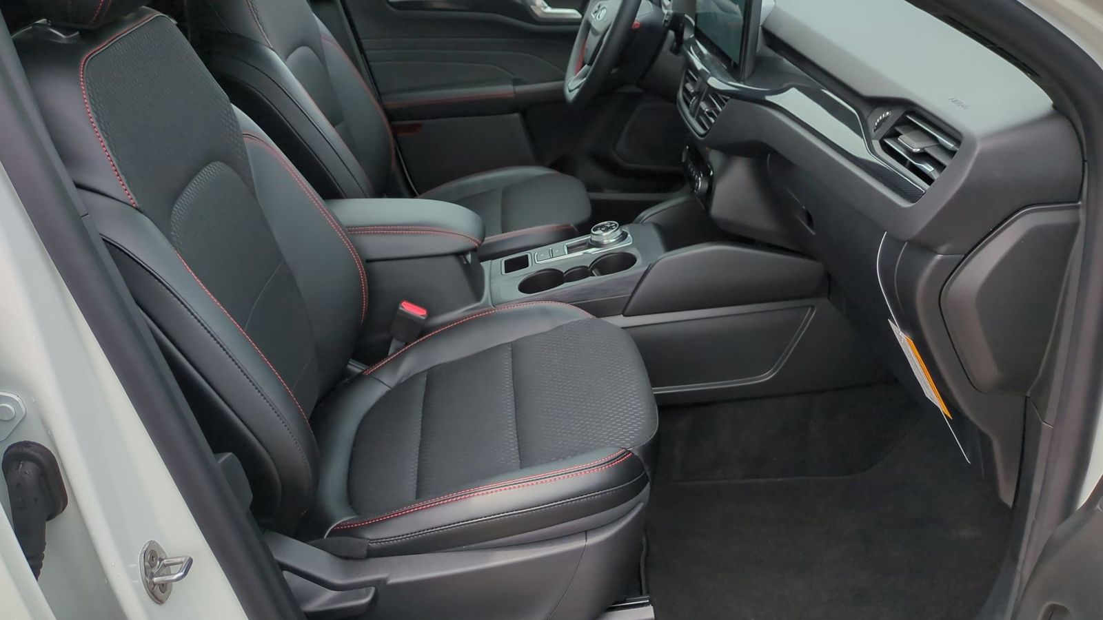 Thumbnail: 2025 Ford Escape - 19