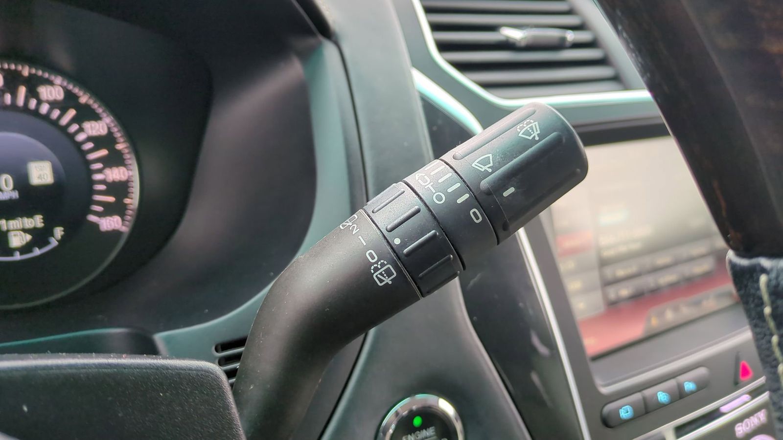 Thumbnail: 2016 Ford Explorer - 26