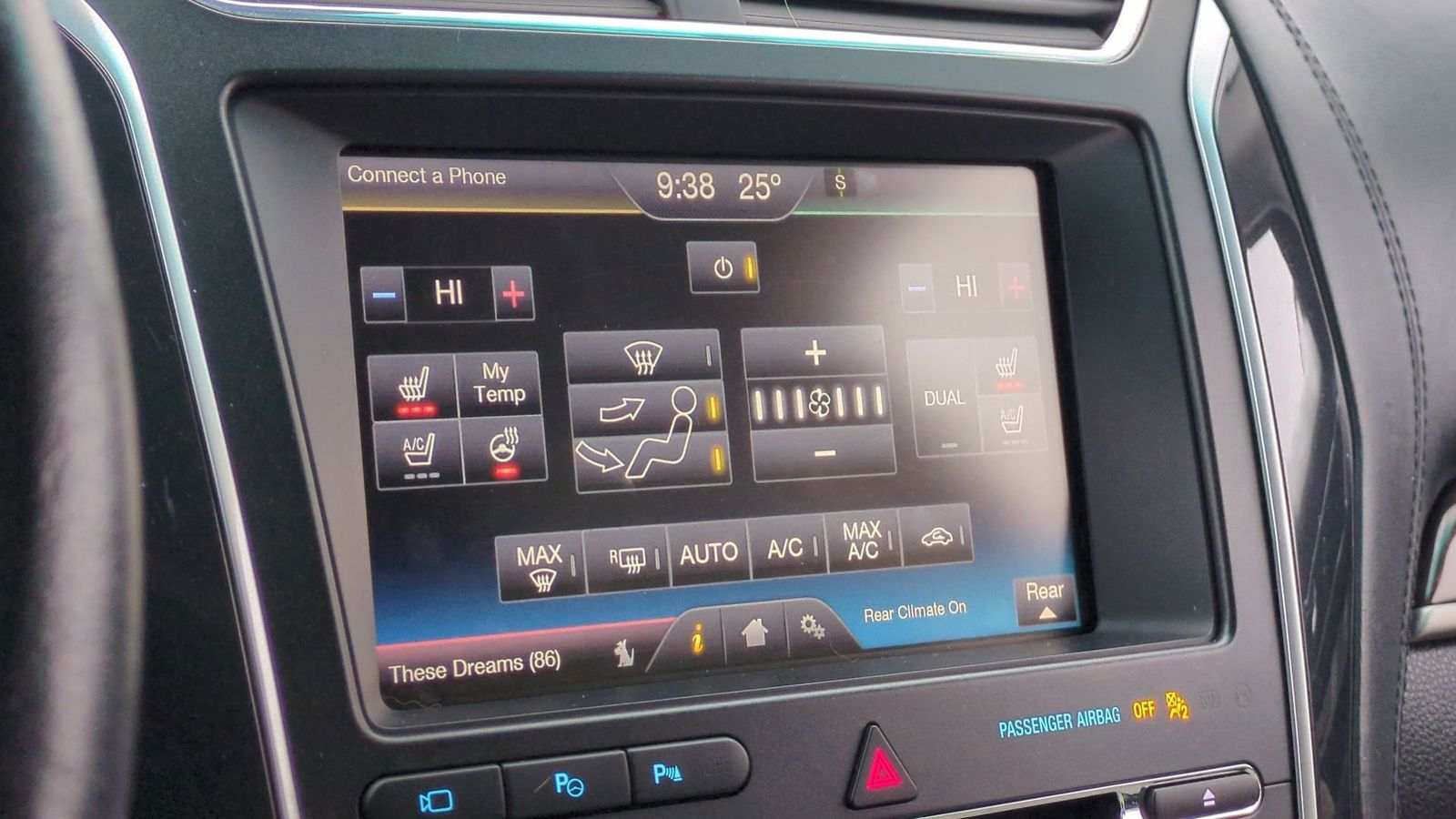 Thumbnail: 2016 Ford Explorer - 32