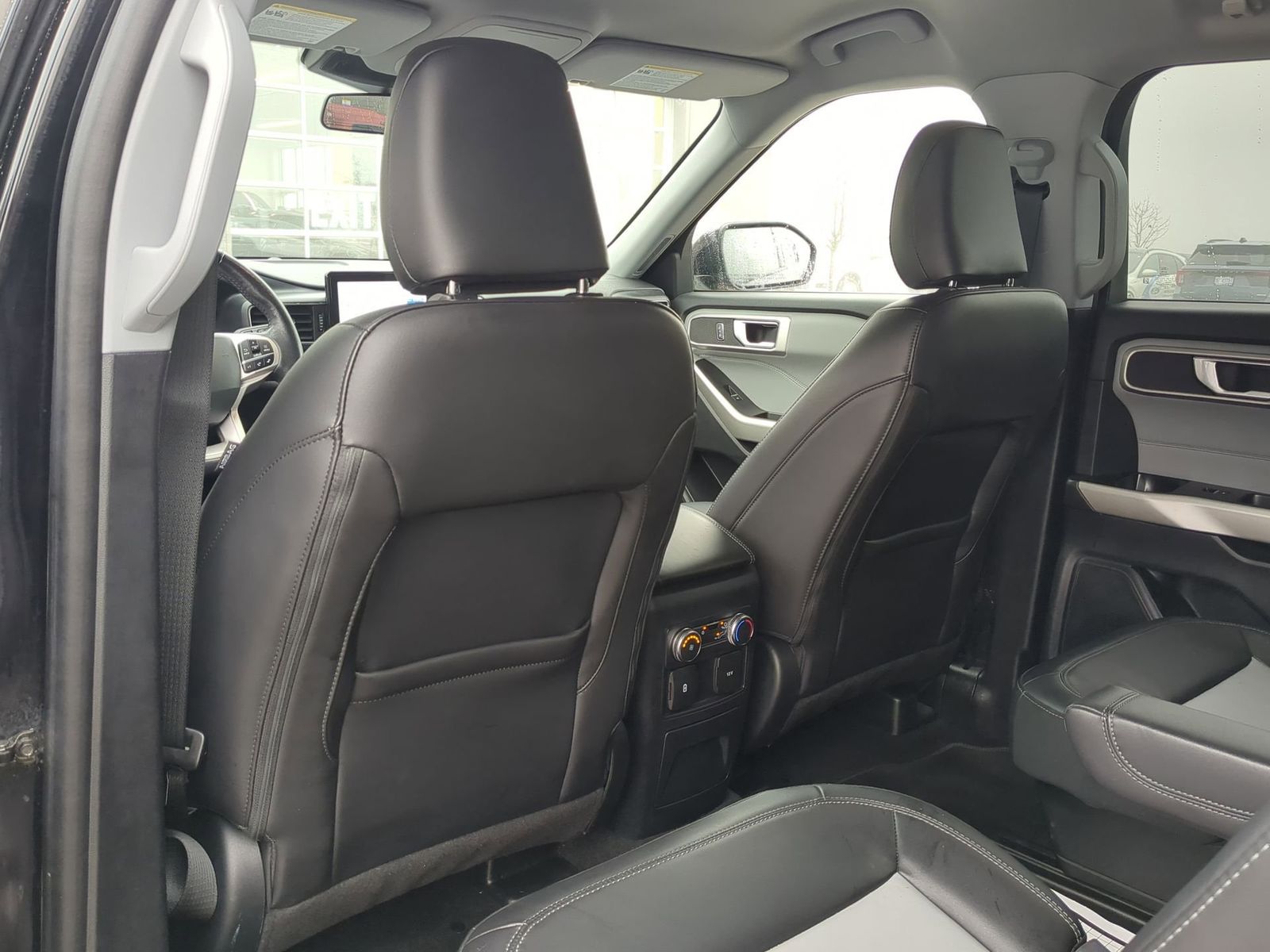 Thumbnail: 2022 Ford Explorer - 22