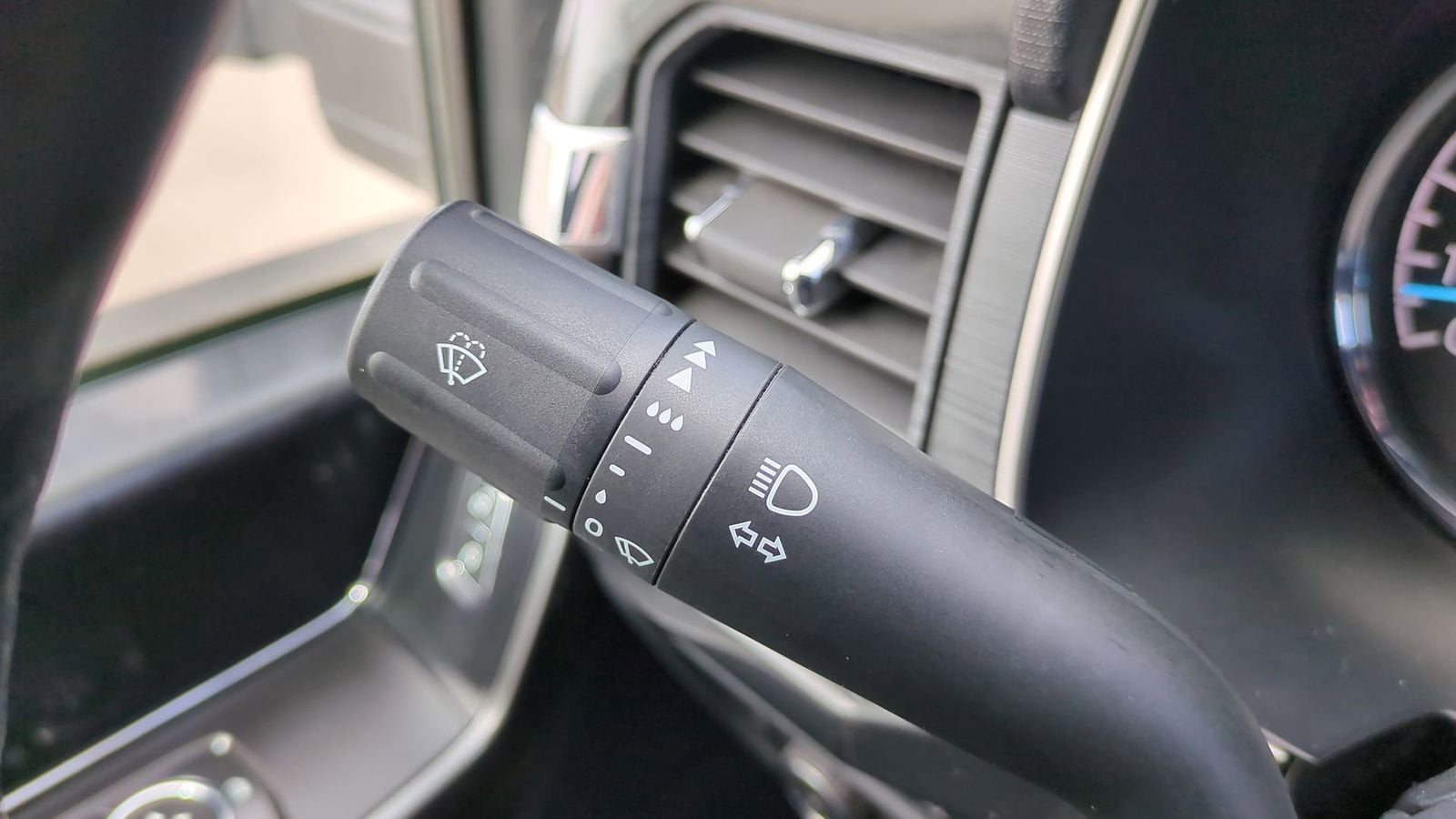 2021 Ford F-150 XLT 28