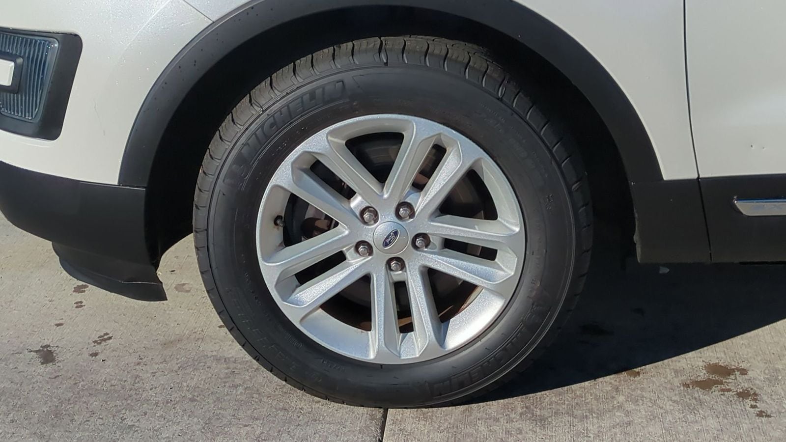 Thumbnail: 2016 Ford Explorer - 11