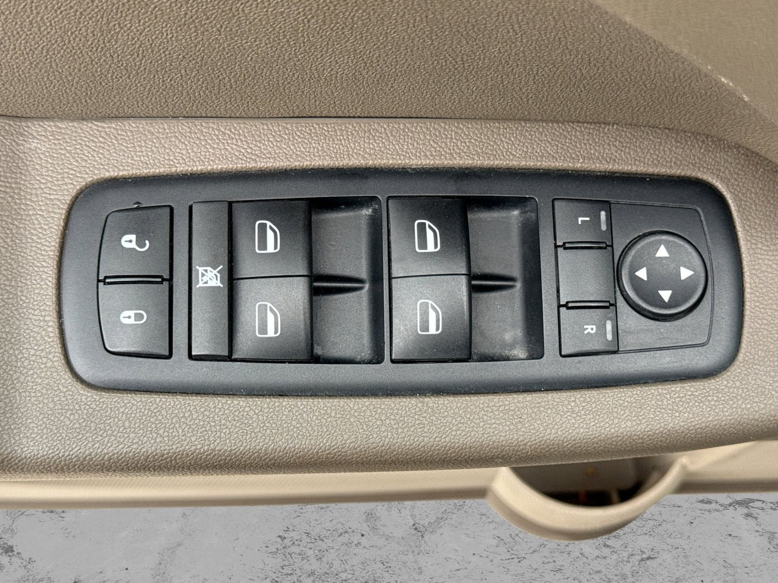 Thumbnail: 2009 Dodge Journey - 18