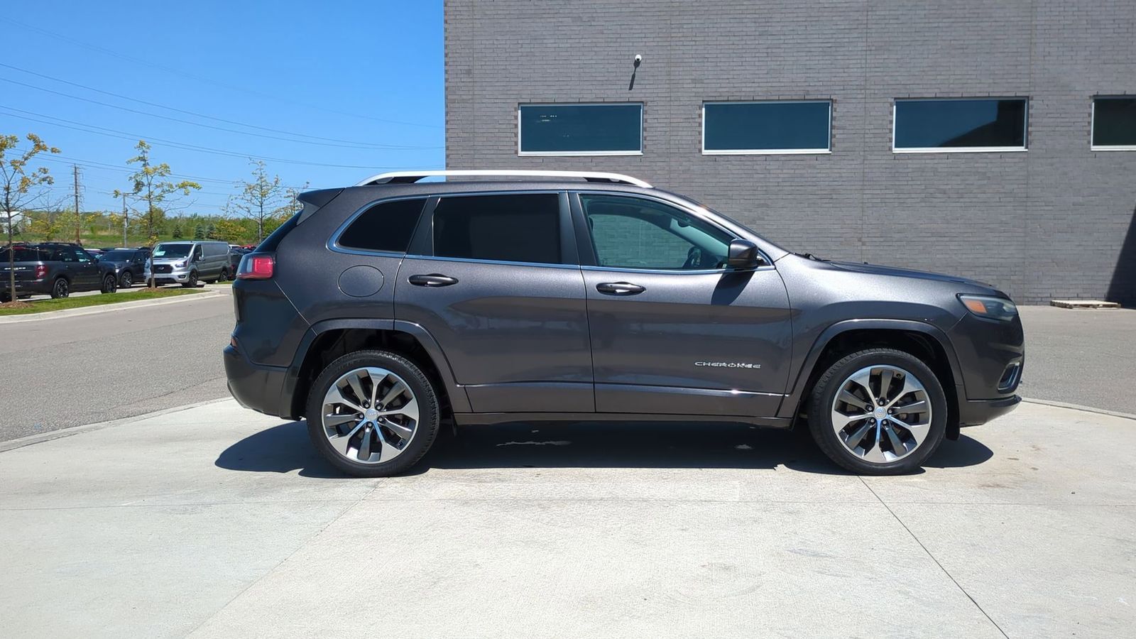 2019 Jeep Cherokee Overland 8