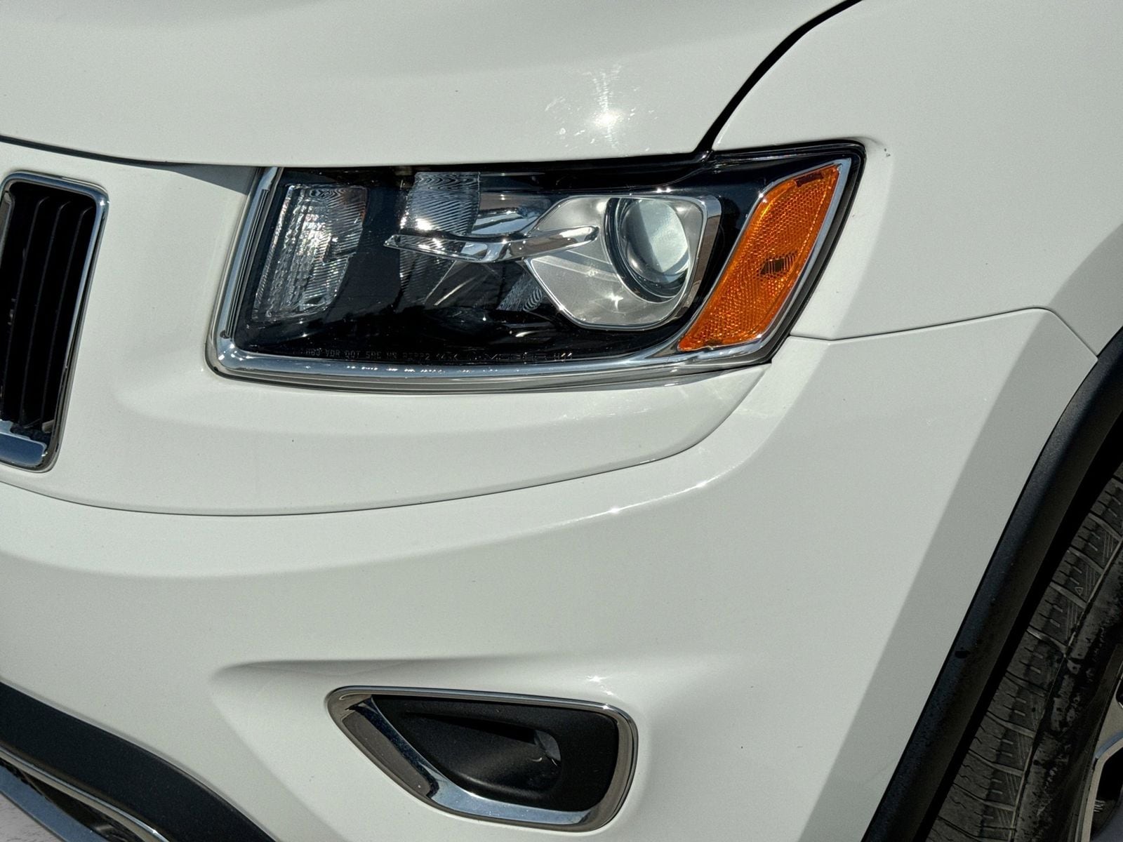 Thumbnail: 2015 Jeep Grand Cherokee - 12