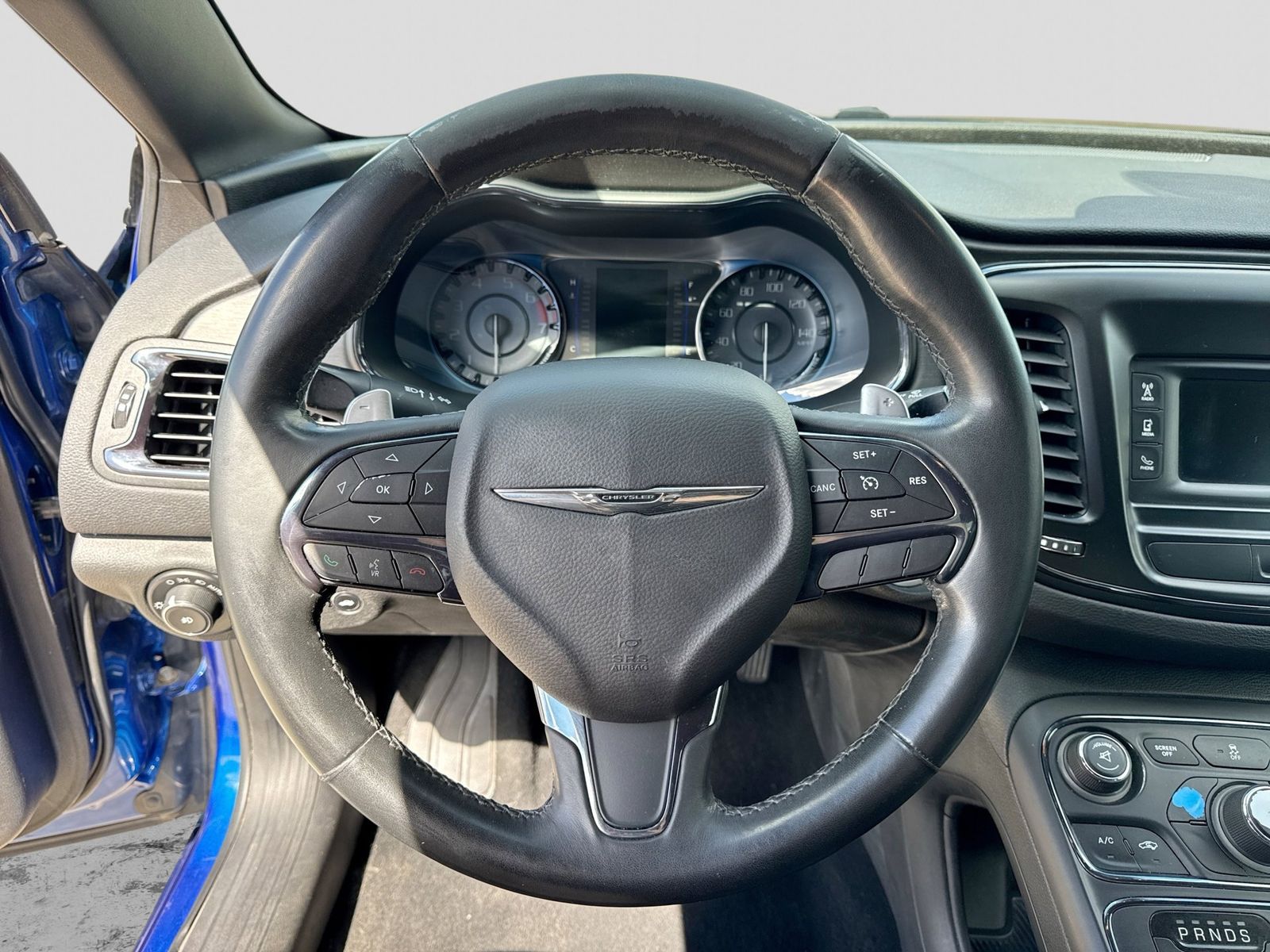 Thumbnail: 2016 Chrysler 200 - 23