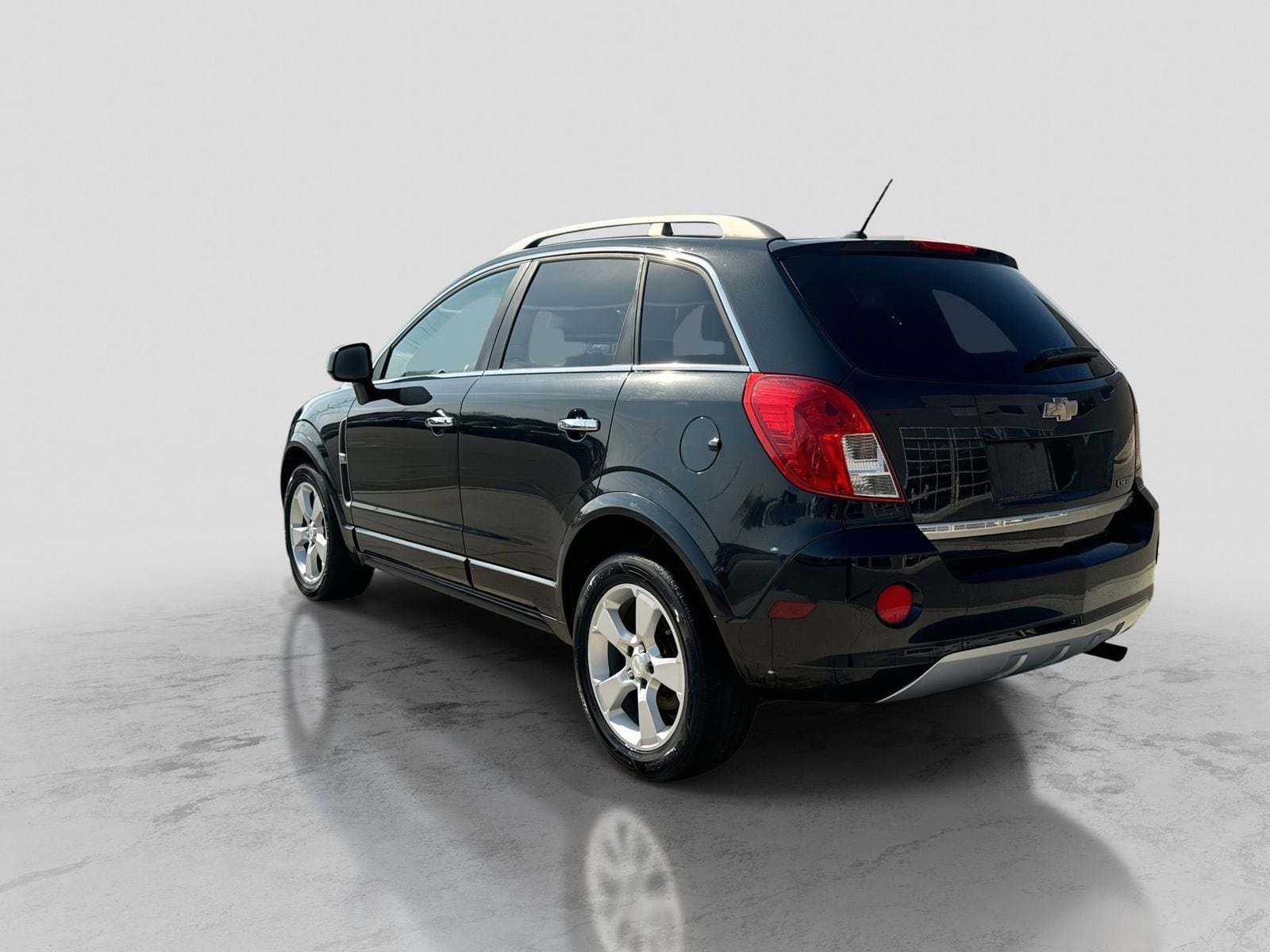 Thumbnail: 2014 Chevrolet Captiva Sport - 4