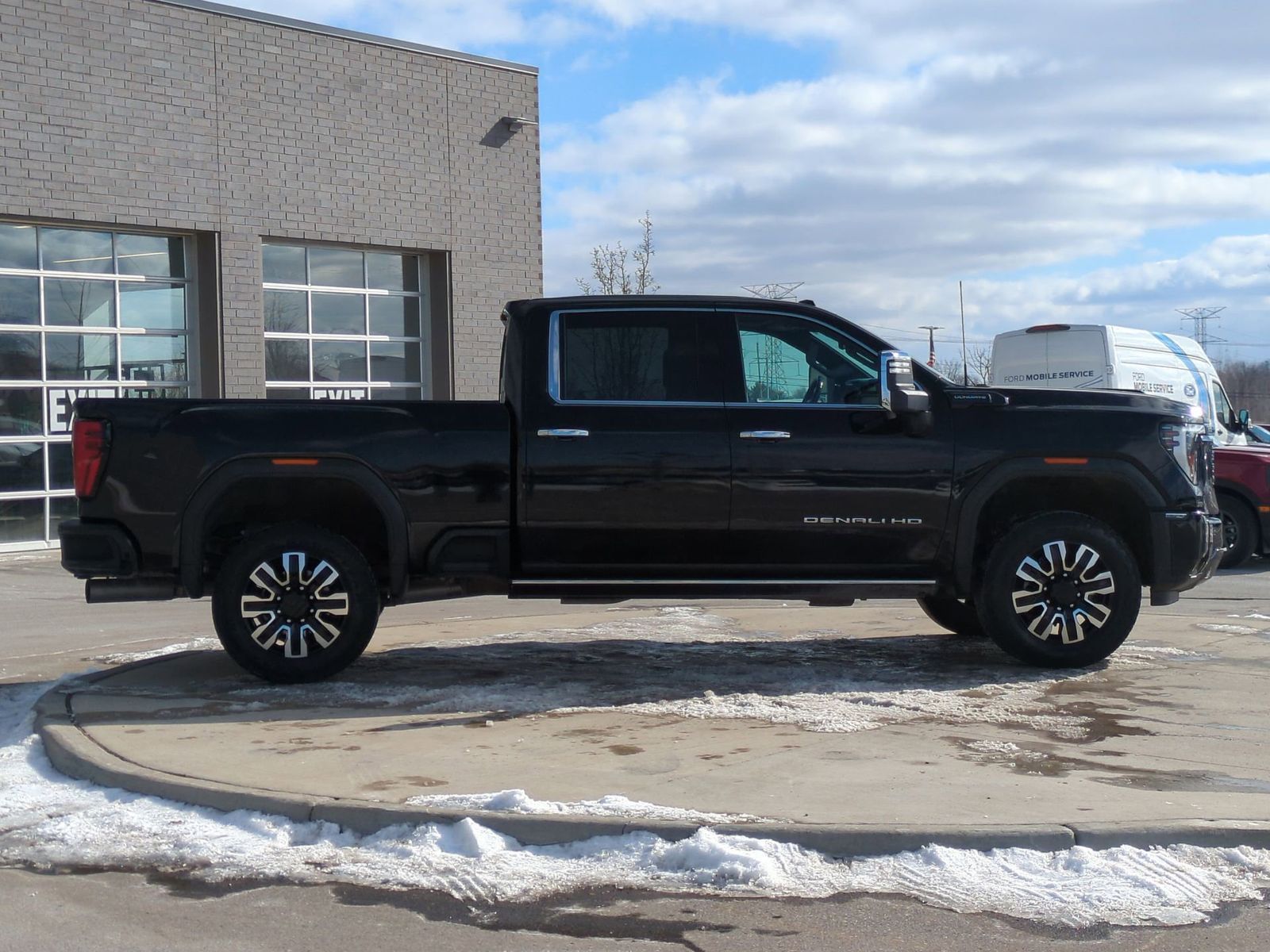 Thumbnail: 2024 GMC Sierra 2500 - 9