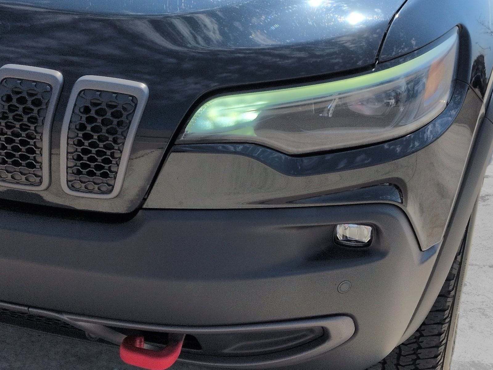 Thumbnail: 2021 Jeep Cherokee - 13