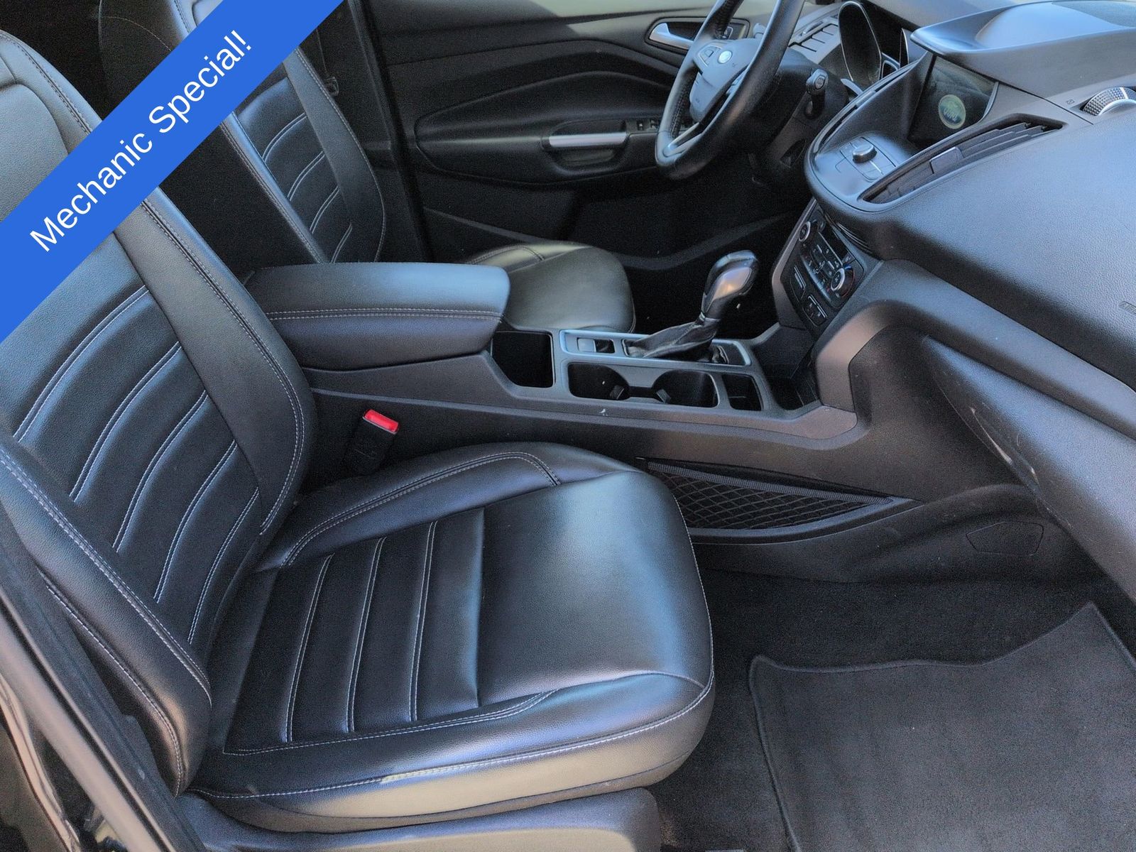 Thumbnail: 2019 Ford Escape - 20