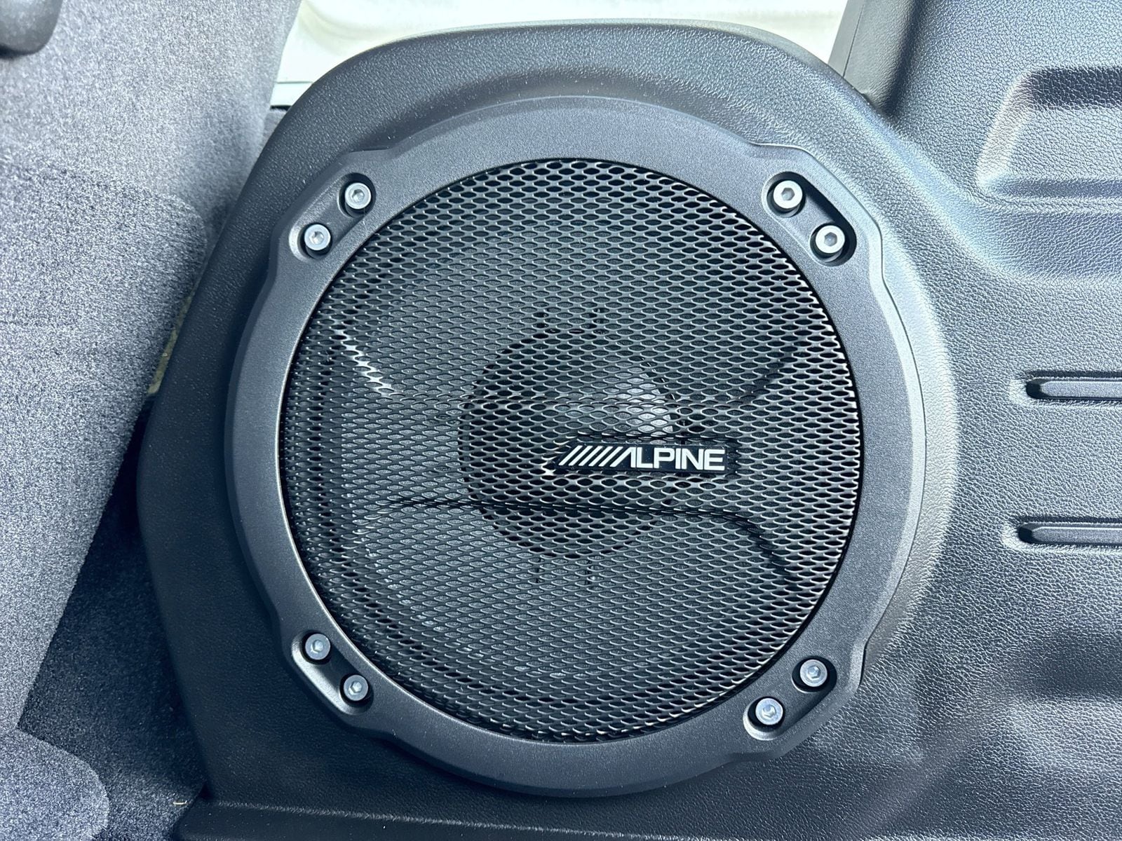 Thumbnail: 2021 Jeep Wrangler - 33