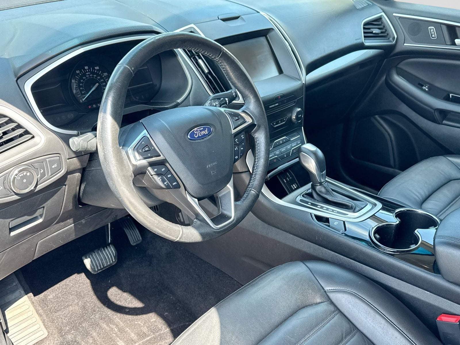 Thumbnail: 2015 Ford Edge - 2